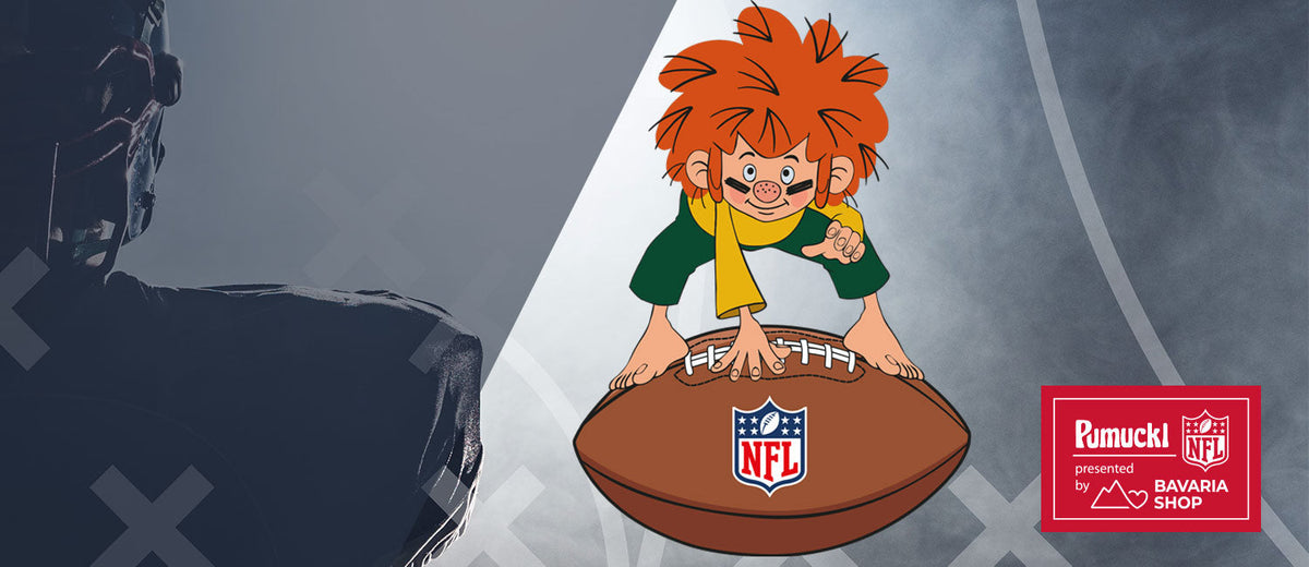 Pumuckl mit NFL Football auf grauer Leinwand, verdeckter Footballspieler. Offizielle Fan-Kollektion.