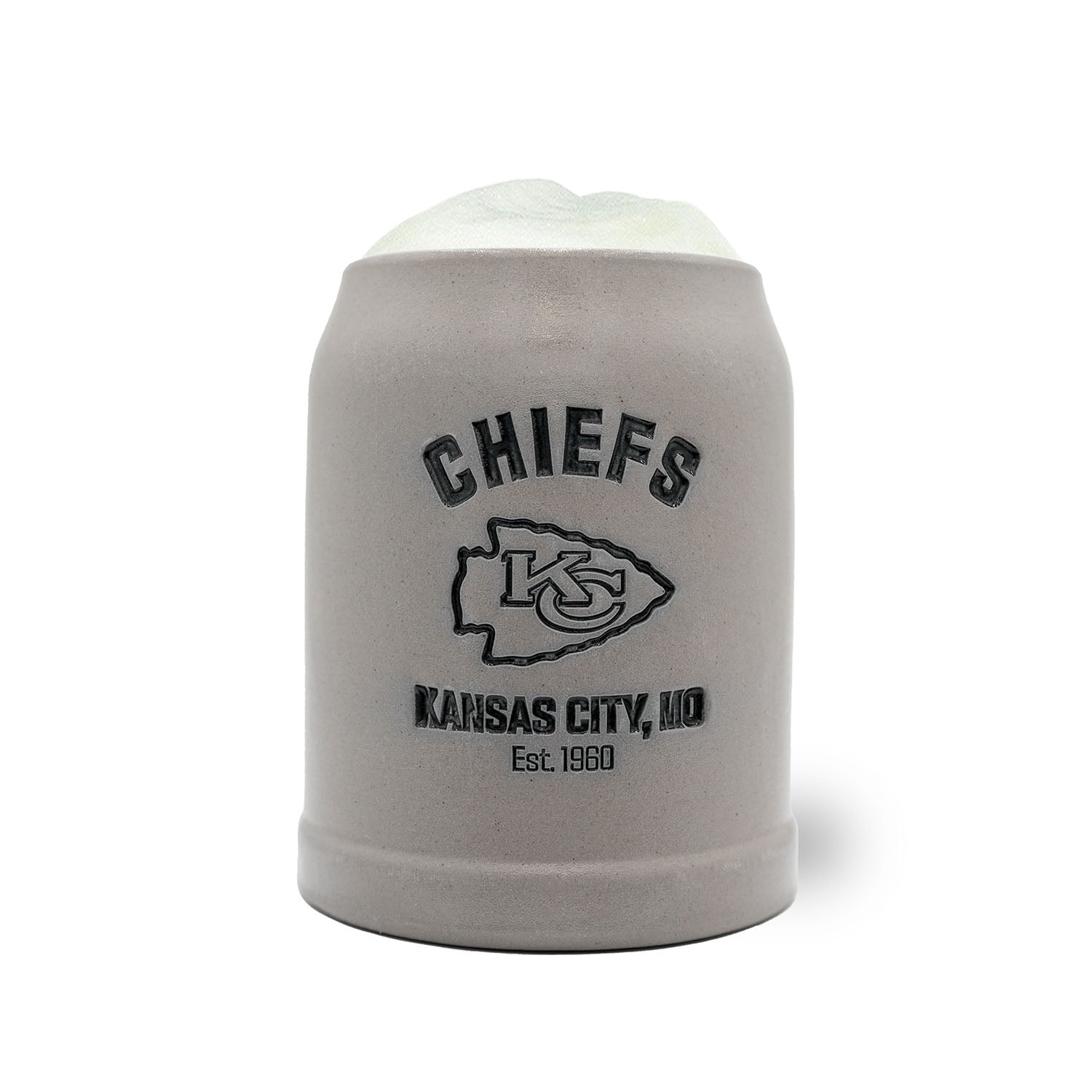 Traditioneller Bierkrug mit Kansas City Chiefs Logo, gravierbarem Zinndeckel und Henkel, Steinzeug, 0,5 Liter.