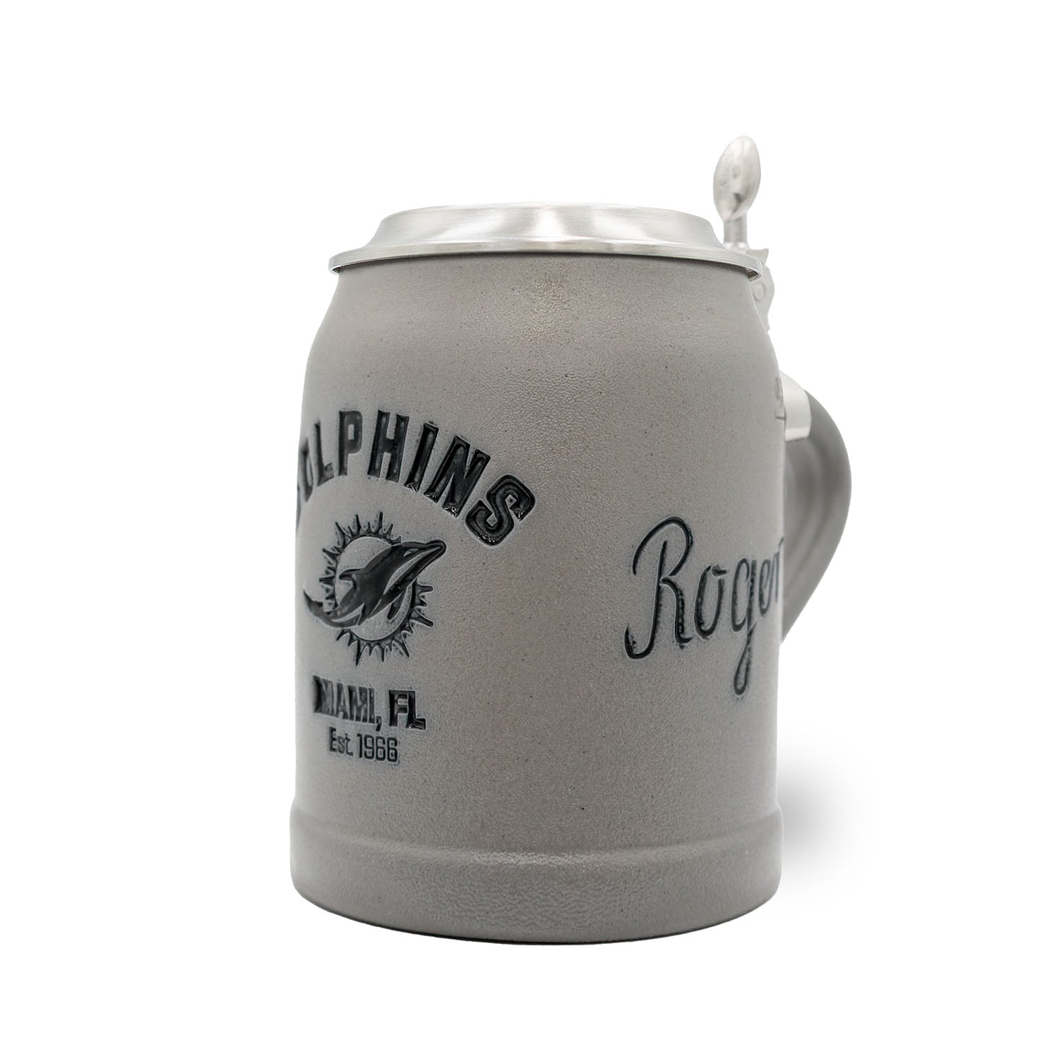 Steinkrug mit Miami-Dolphins-Logo, Zinndeckel und optionaler Gravur, handgefertigt aus Keramik, 0,5 Liter.