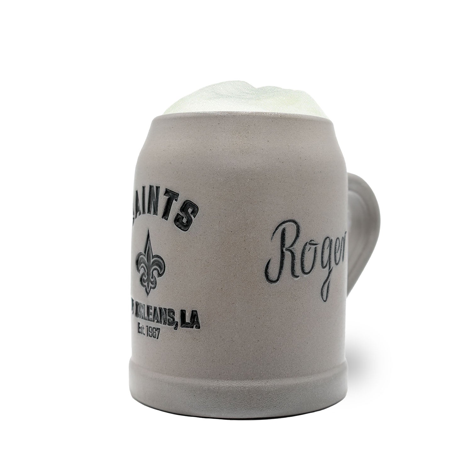 Halbliter-Bierkrug aus Steingut mit NFL-Logo der New Orleans Saints, Zinndeckel und optionaler Gravur.