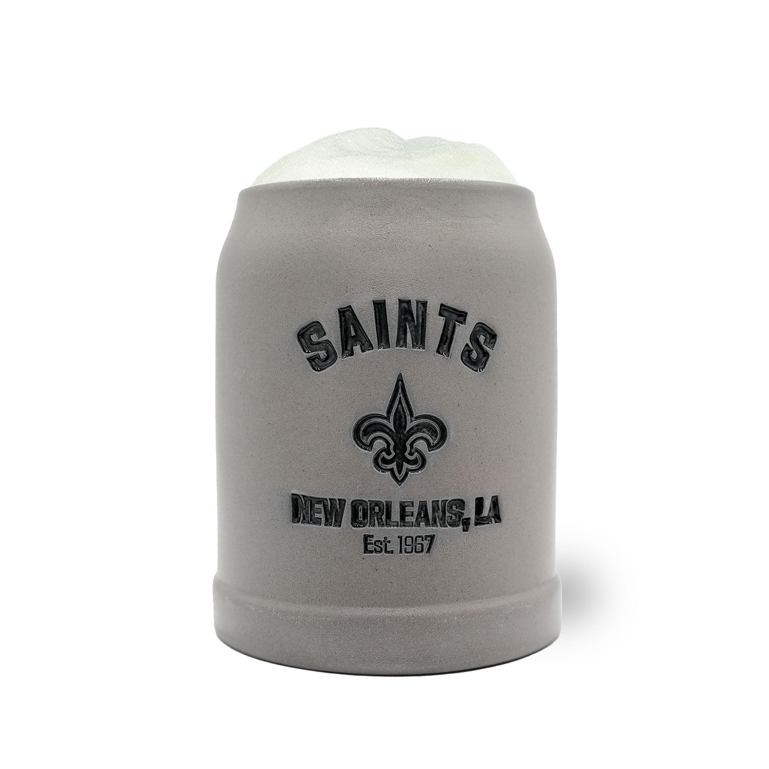 Steinkrug mit erhabenem „New Orleans Saints“-Logo, strukturierter Oberfläche und verziertem Henkel, 0,5 l, optional graviert.