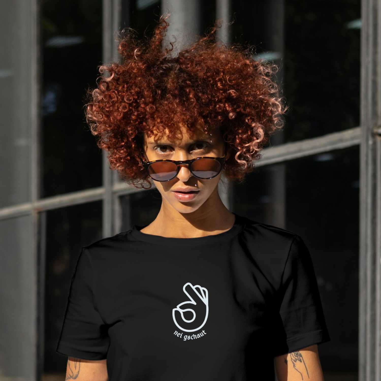 Damen T-Shirt "Nei Gschaut"