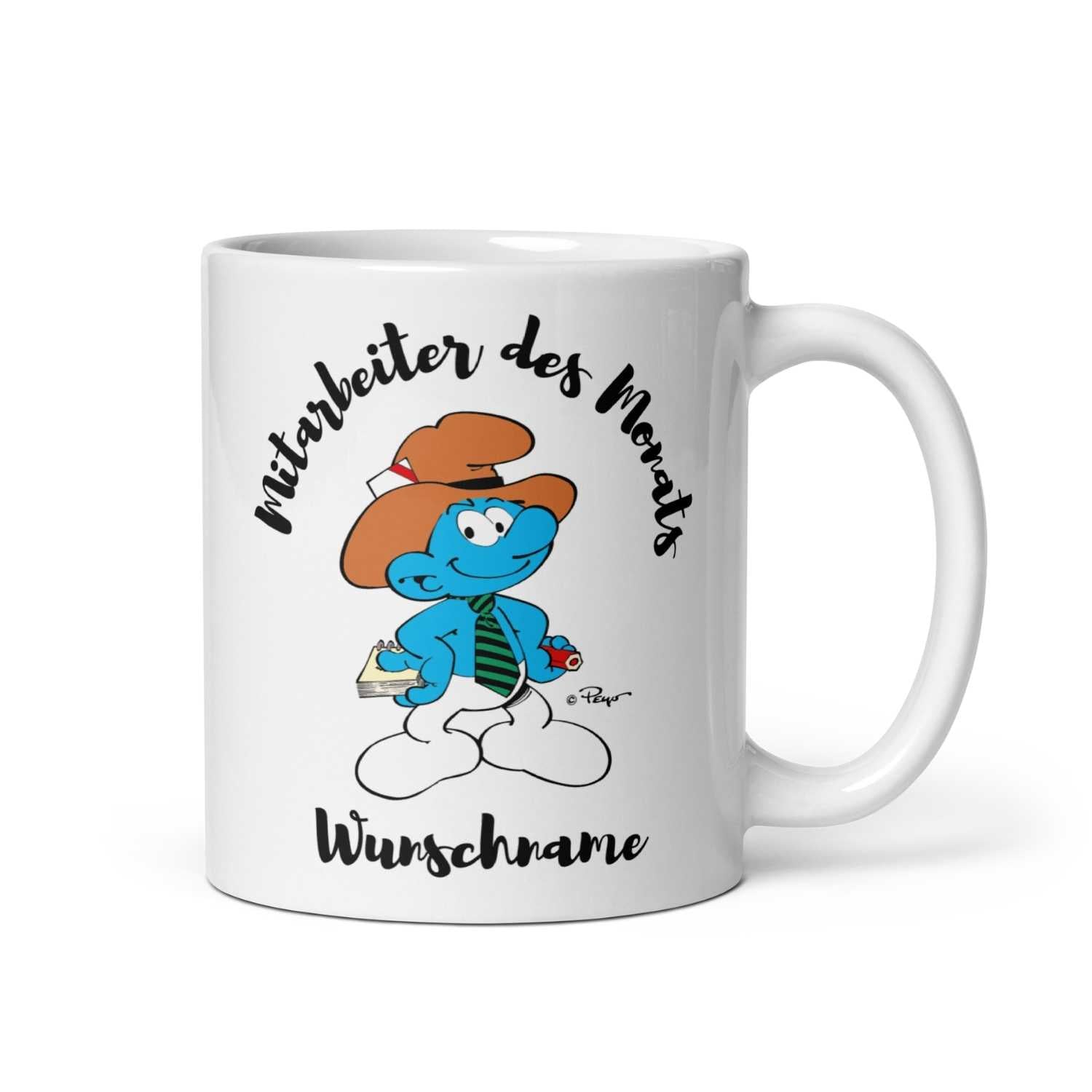 Weiße Porzellantasse mit buntem Schlumpf-Motiv und Schriftzug „Mitarbeiter des Monats“, 330 ml.
