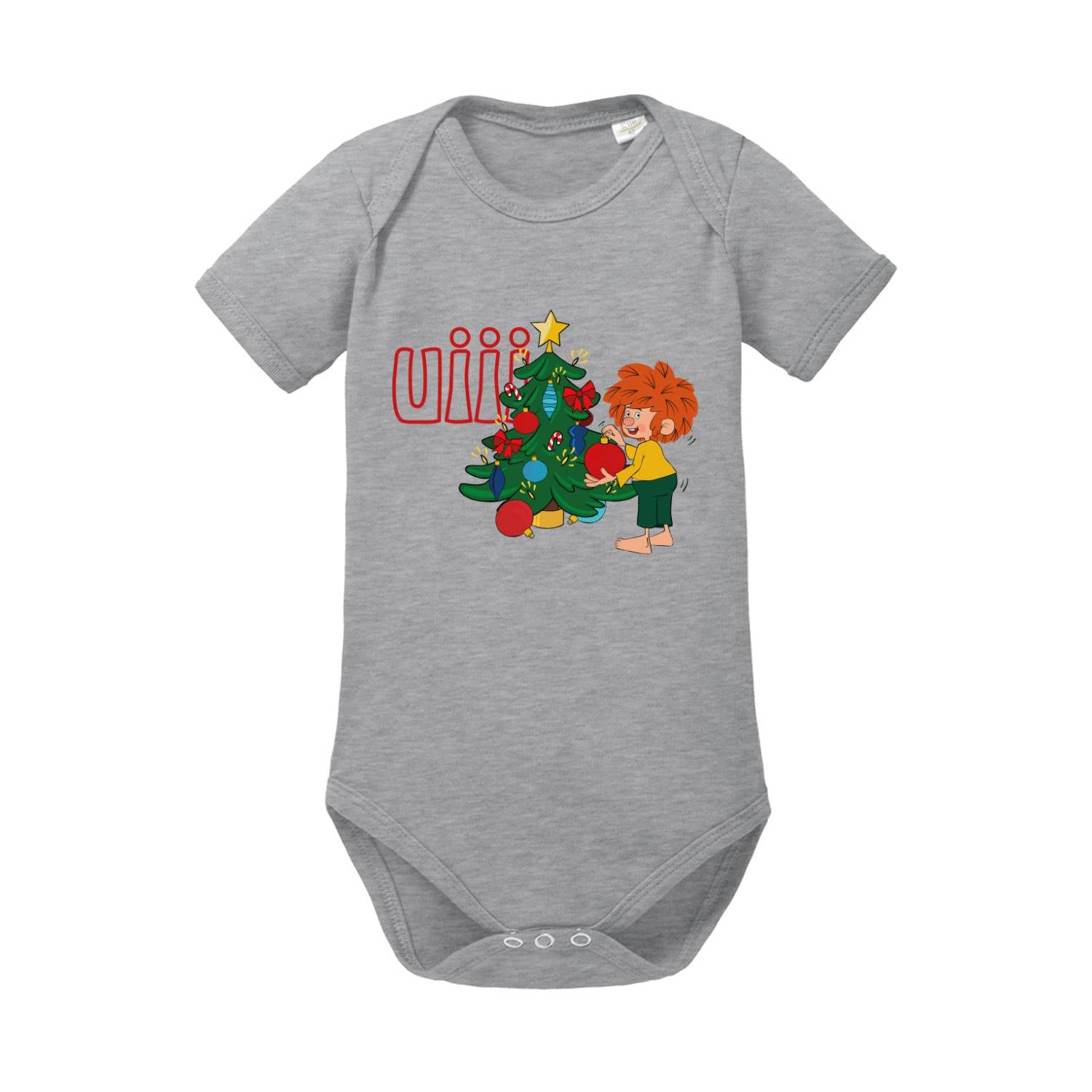 Grauer Pumuckl Baby-Body mit uiii Weihnachten Aufdruck. Pumuckl schmückt einen Weihnachtsbaum mit Kugeln.