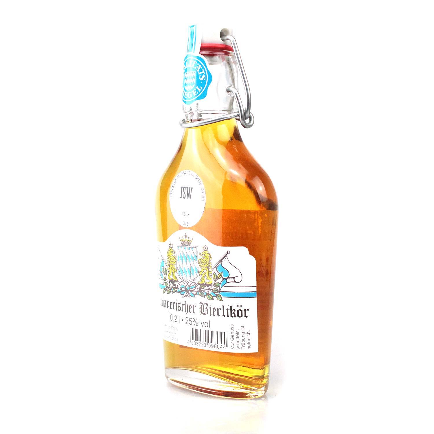 Altbayrischer Bierlikör aus bayerischem Bier, bernsteinfarben, in kleiner Glasflasche mit Bügelverschluss, 0,2 Liter.