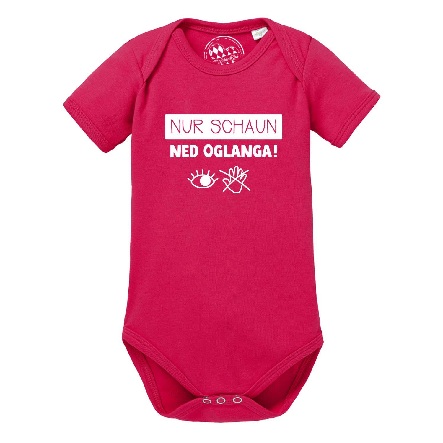 Kurzärmeliger Babybody in Hellgrau mit schwarzem Schriftzug „Nur schaun, ned ogreifen!“ auf der Vorderseite, aus Baumwolle.
