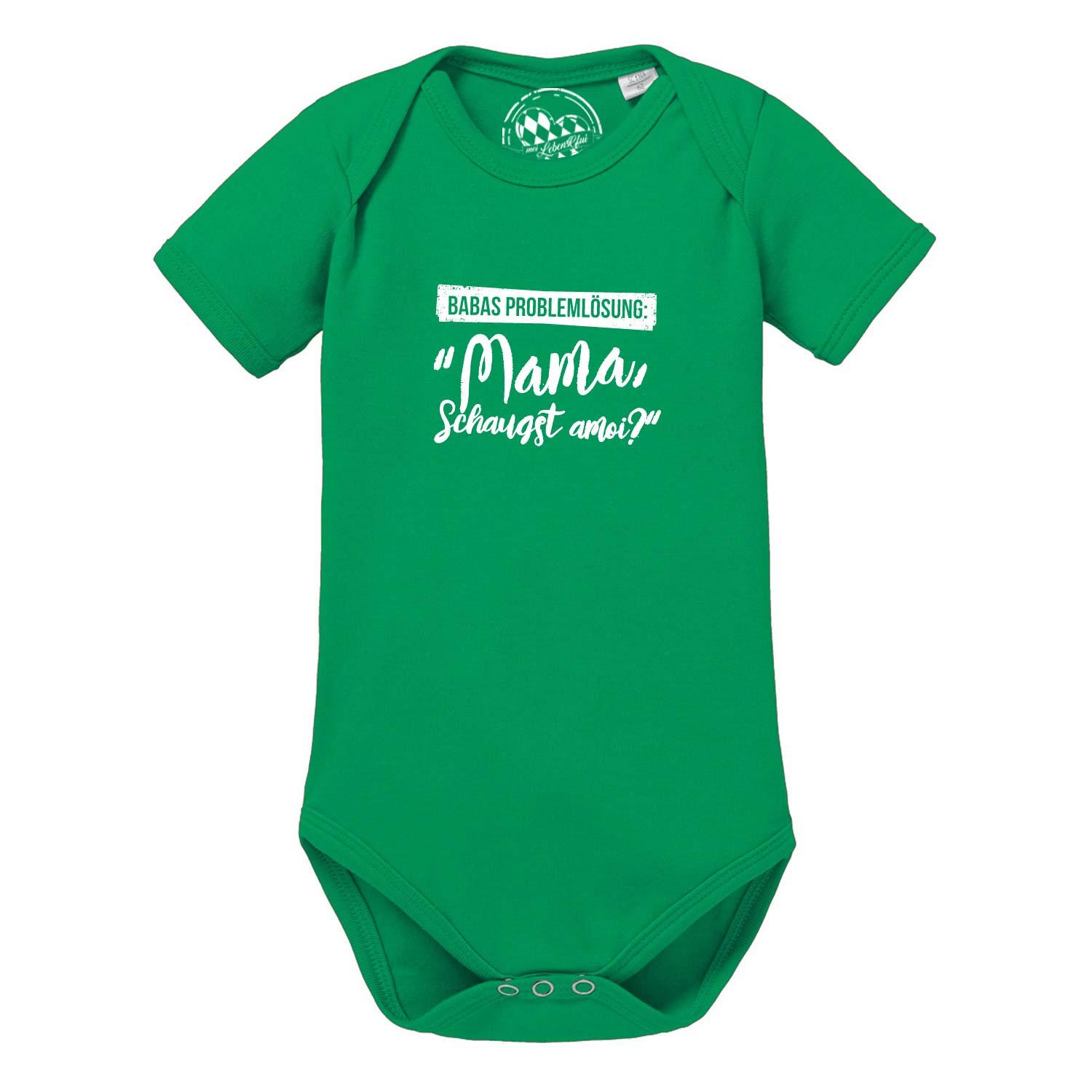 Weißer Baby-Body mit kurzem Arm, Frontmotiv aus drei Biergläsern und schwarzem Aufdruck „Papas Problemlösung“, aus Baumwolle.