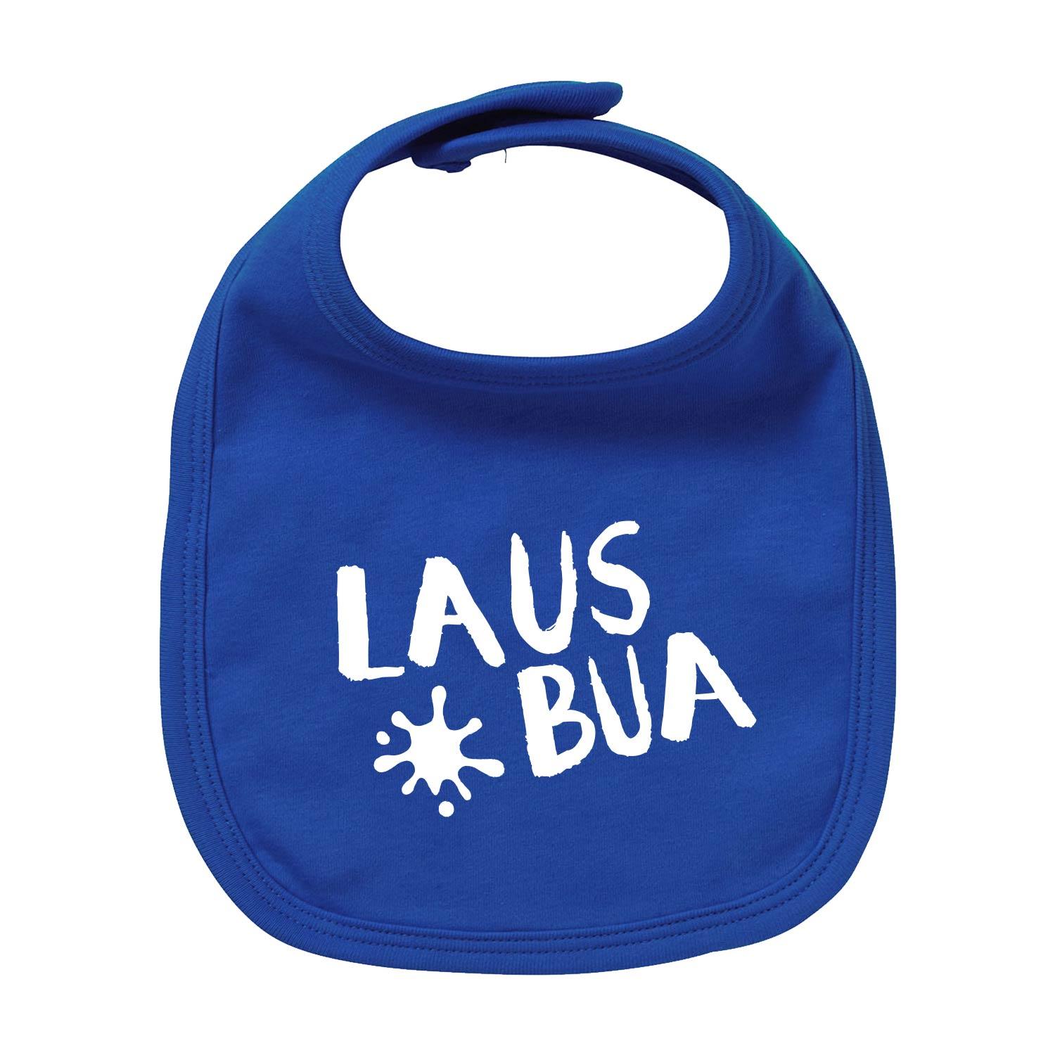 Blaues Baby-Lätzchen "Lausbua" aus Baumwolle mit weißem, verspieltem Schriftzug und Spritzer-Symbol.