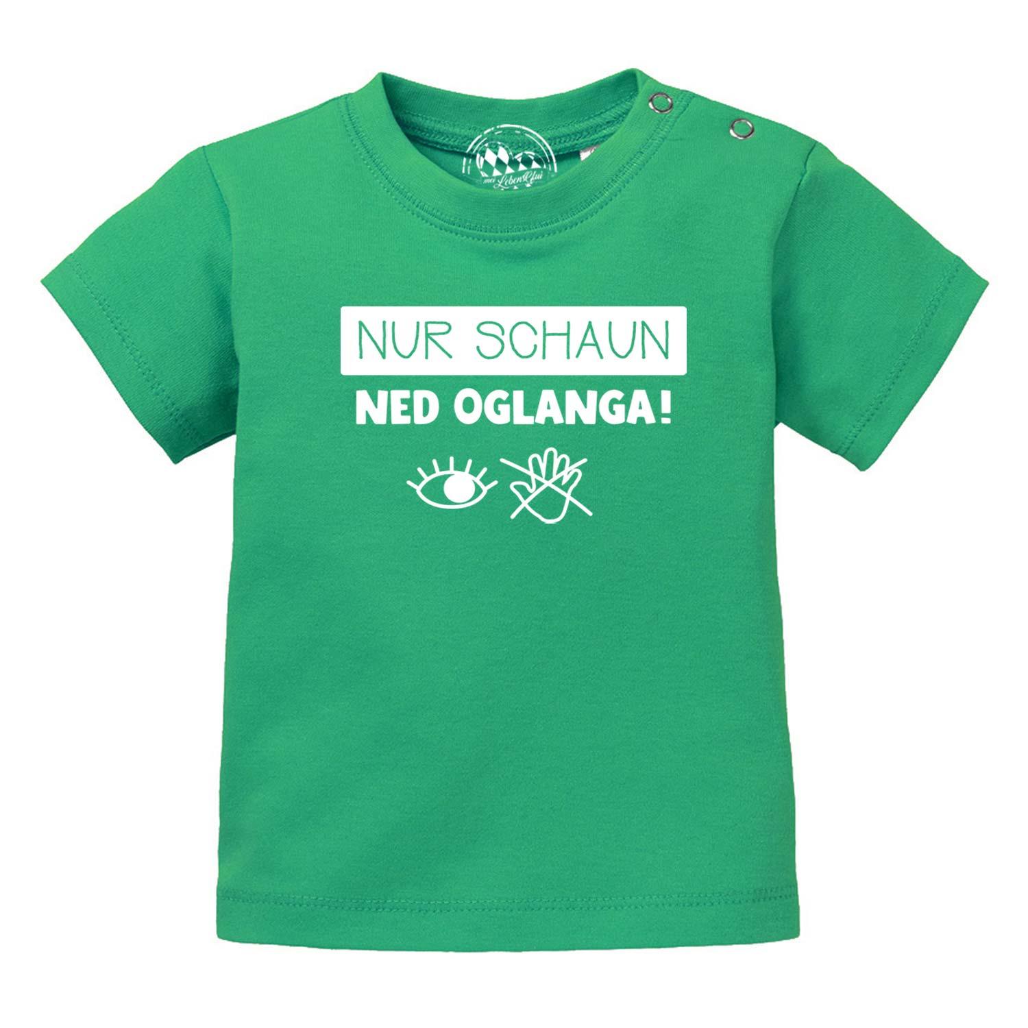 Baby T-Shirt in Creme mit blauem Motiv und Schriftzug „Nur schaun...“, kurzer Schnitt, 100 % Bio-Baumwolle.