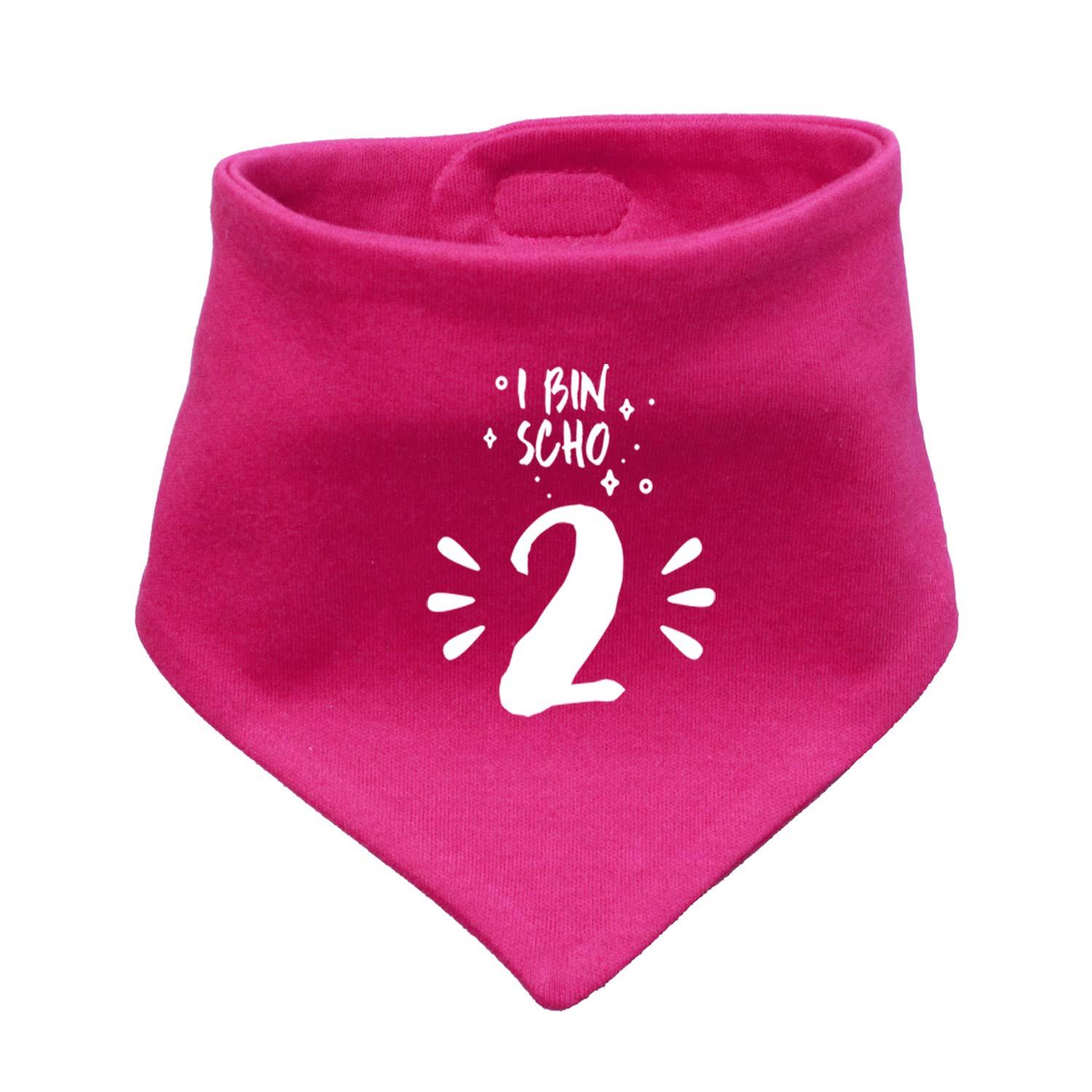 Pinkes Babyhalstuch "I bin scho 2!" mit weißem Aufdruck zum zweiten Geburtstag des Kindes.