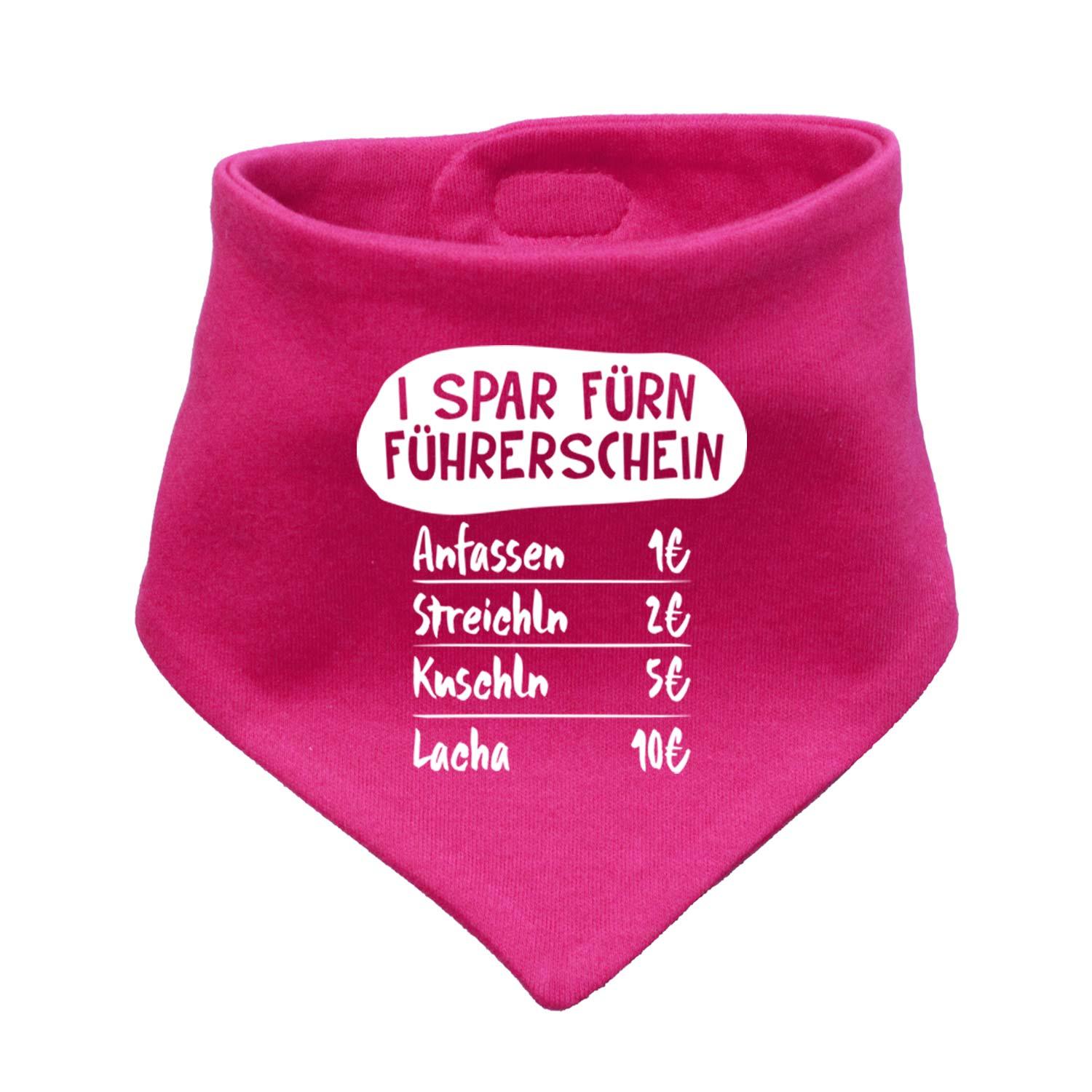 Dreieckiges Babyhalstuch aus Baumwolle in Grau mit weißem Aufdruck „I spar fürn Führerschein…“, Druckknopfverschluss.