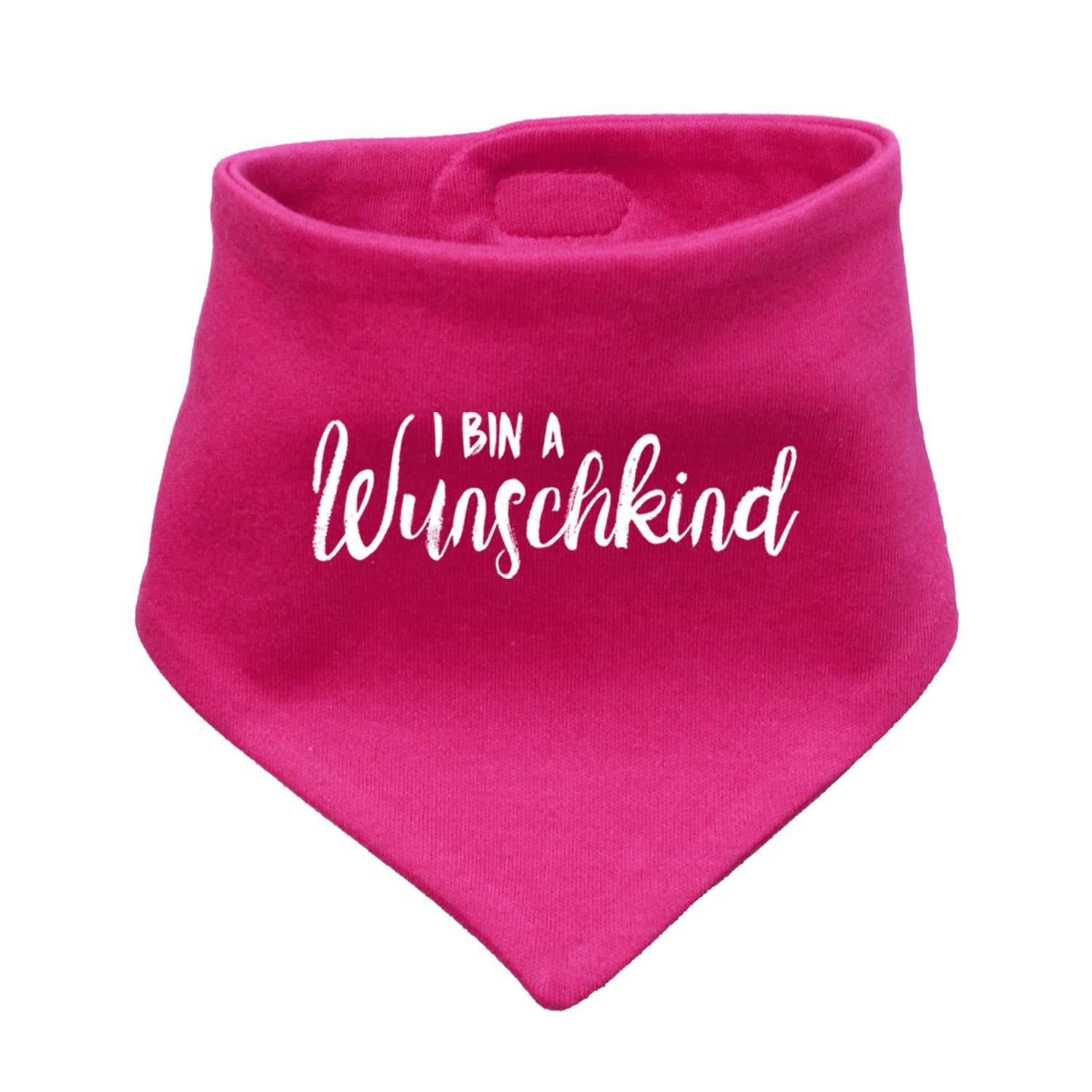 Babyhalstuch in Dreiecksform mit hellrosa Stoff, weißem Herz-Motiv und dunkelrotem „Wunschkind“-Schriftzug aus Baumwolle