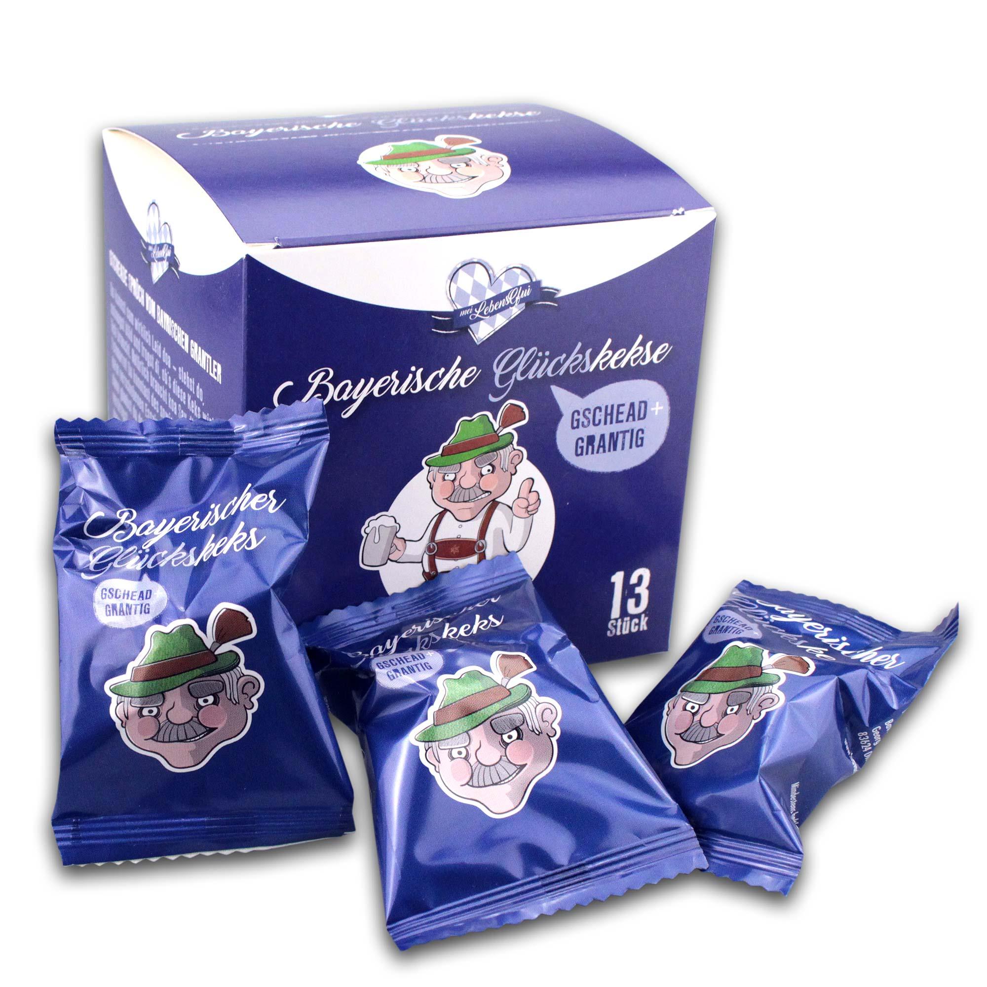 Bayerische Glückskekse in traditioneller Halbmondform mit einzeln verpackten, grantigen Sprüchen, 13 Stück.