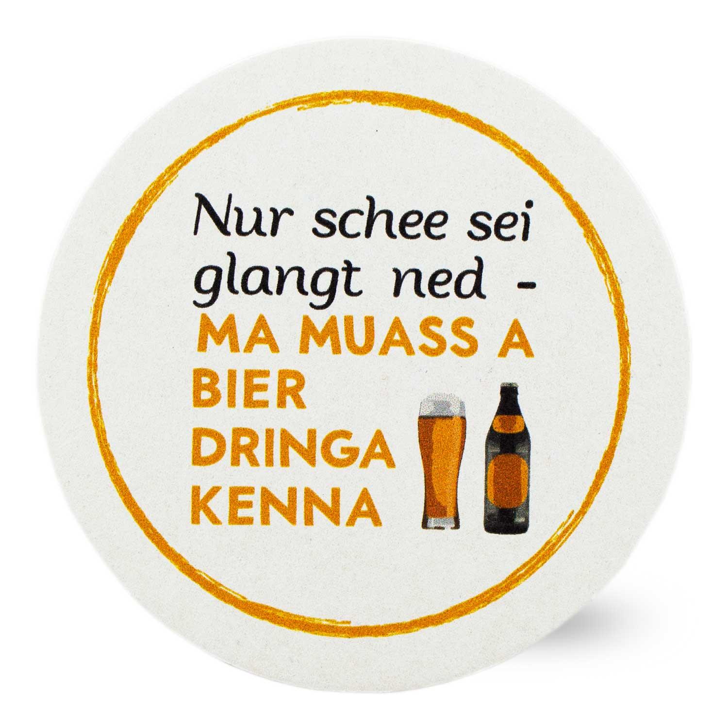 Runder Bierdeckel mit bayerischem Schriftzug „Nur schee sei glangt ned…“, weißer Hintergrund, Set aus 20 Stück, Ø 107 mm.