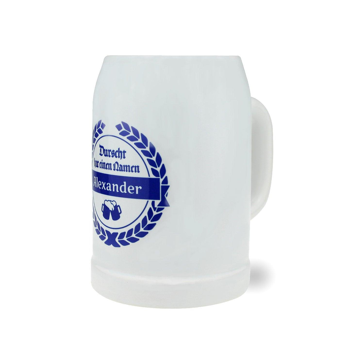 Halbliter-Bierkrug aus Glas mit Henkel, Gravur „Durscht“ in Weiß und personalisierbarem Namensfeld.