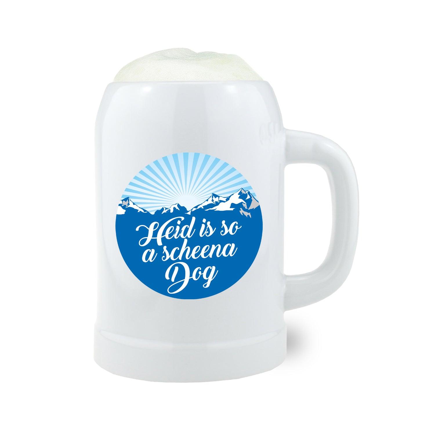 Bierkrug aus Steinzeug mit Henkel, bayrischem Schriftzug „Heid is so a scheena Dog“, zylindrische Form, 0,5 Liter.