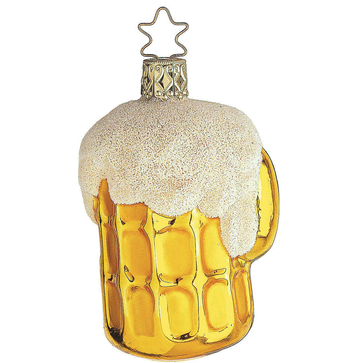 Christbaumschmuck in Form eines Biermaßkrugs aus mundgeblasenem Glas mit silberner Spiegelung und Detailverzierung.