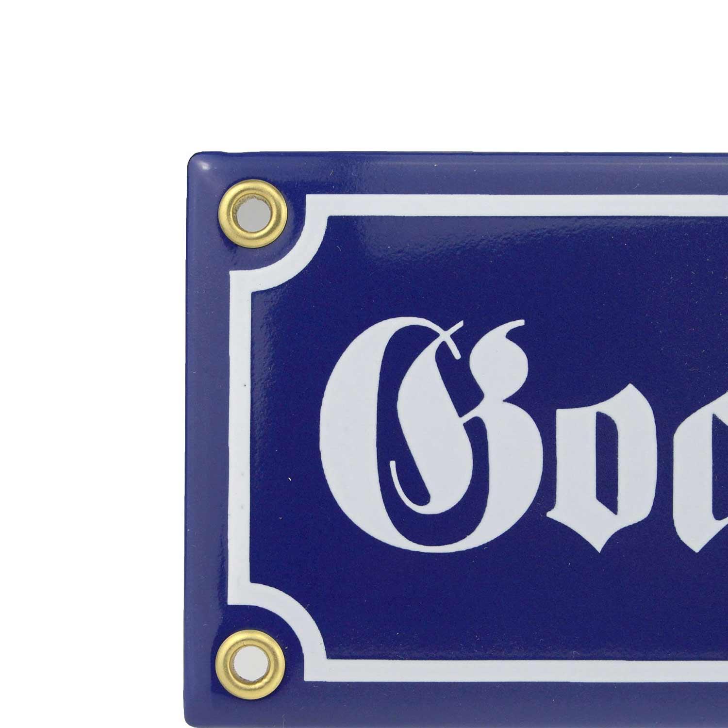 Rechteckiges Emaille-Schild aus Metall mit weißem Grund, schwarzem Rand und Schriftzug „Goaßmaßplatzerl“.