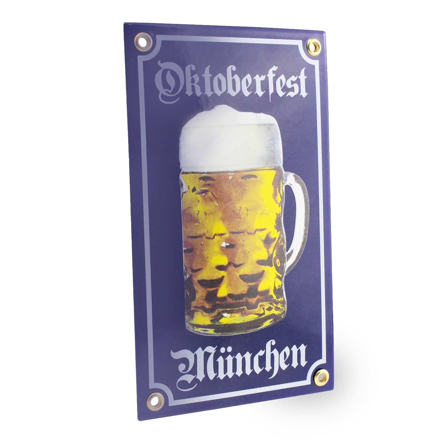 Rechteckiges Emaille-Schild mit blau-weißem Rautenmuster, Schriftzug „Oktoberfest München“, wetterfest, ca. 12 × 20 cm.