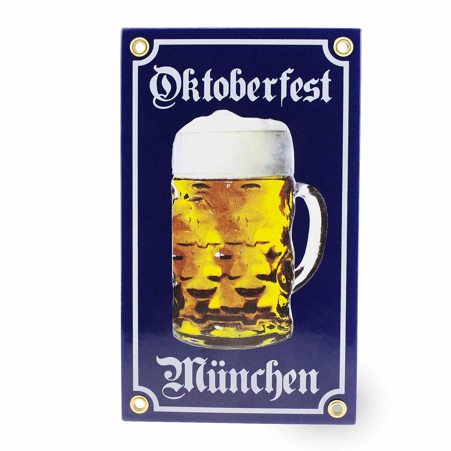 Rechteckiges, wetterfestes Emaille-Schild mit blau-weißem Rautenmuster und Schriftzug „Oktoberfest München“, ca. 12 x 20 cm.