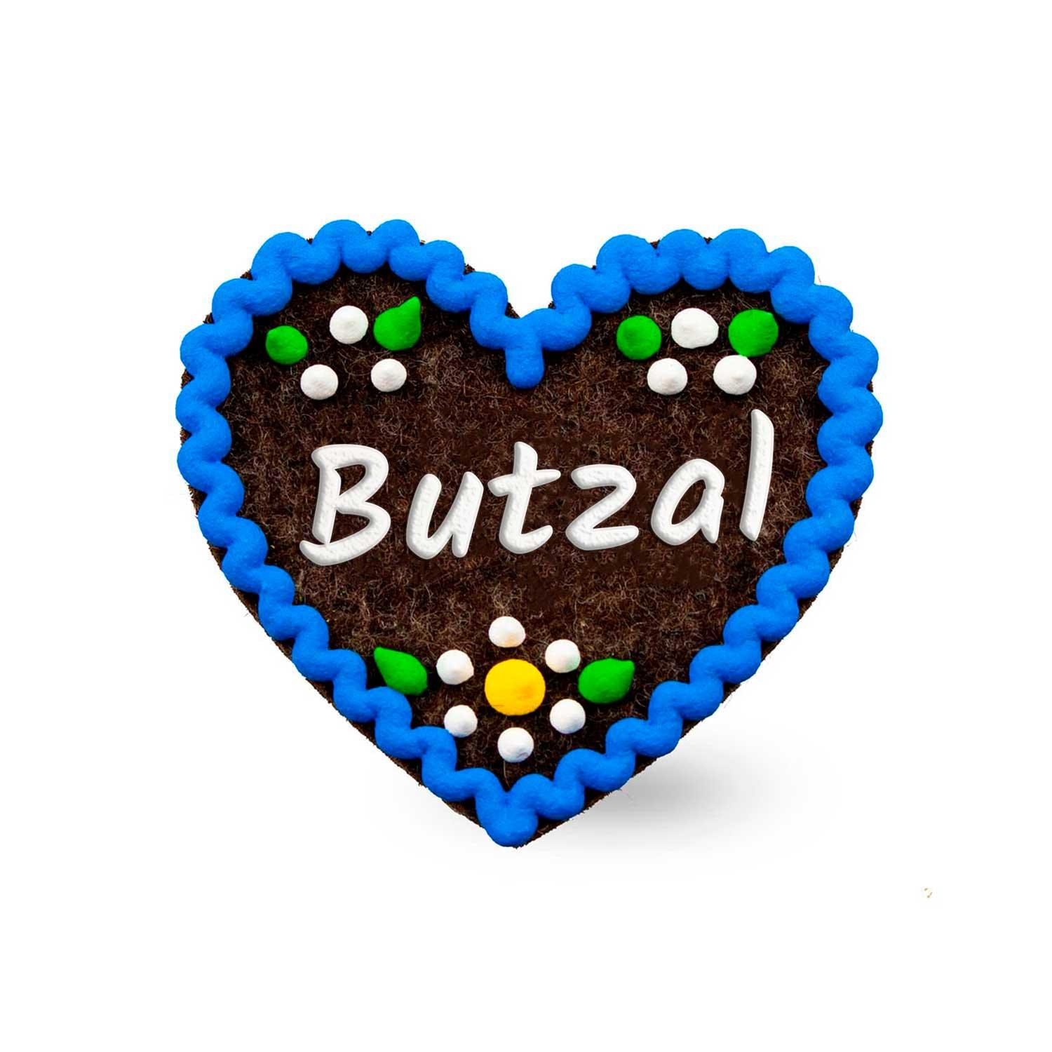 Filzherz-Anstecker mit gesticktem Schriftzug „Butzal“, Herzform, Sicherheitsverschluss, ca. 6,5 x 7 cm.