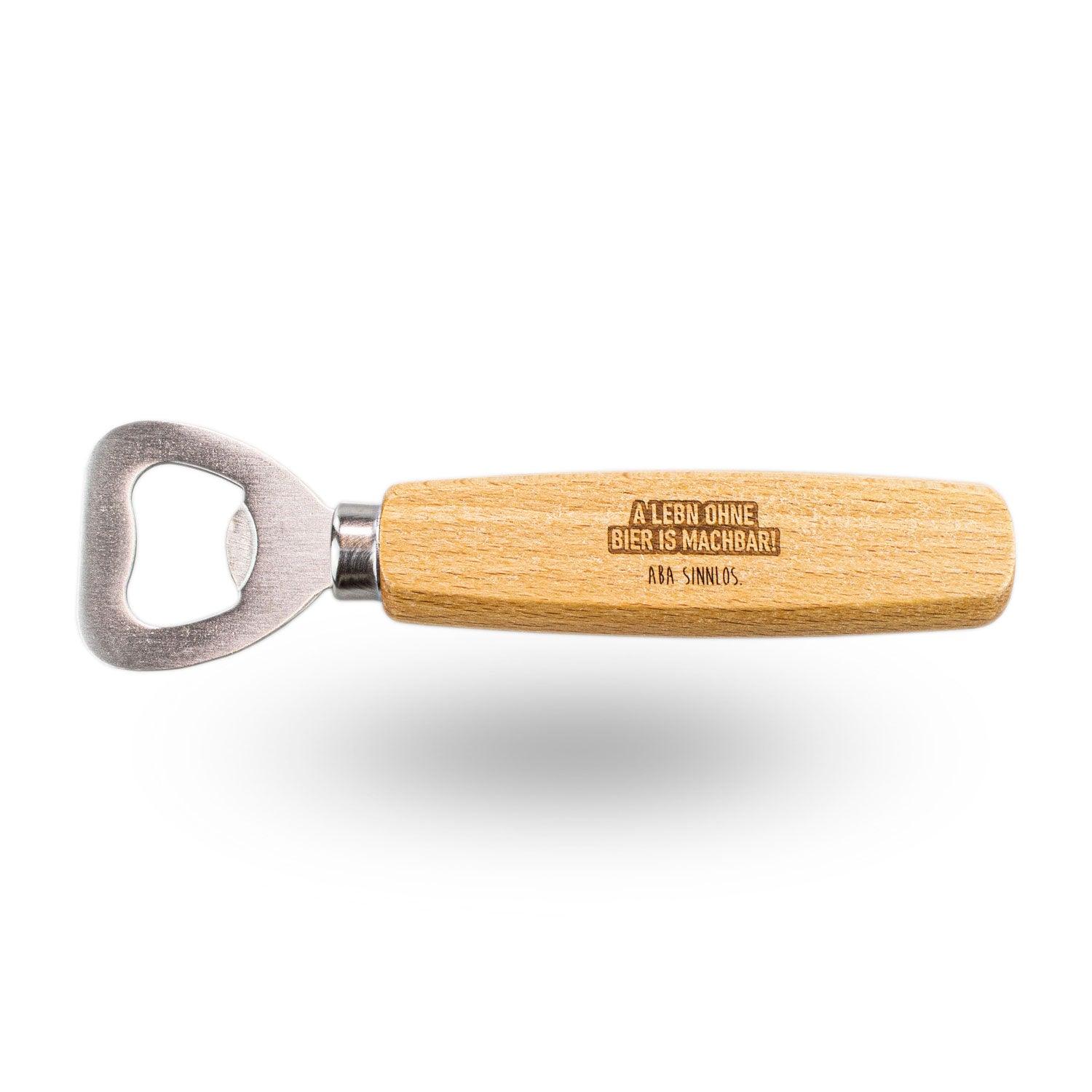 Flaschenöffner aus Holz mit Metallkopf, Gravur „A Lebn ohne Bier is machbar! Aba sinnlos.“, ca. 14,5 cm lang