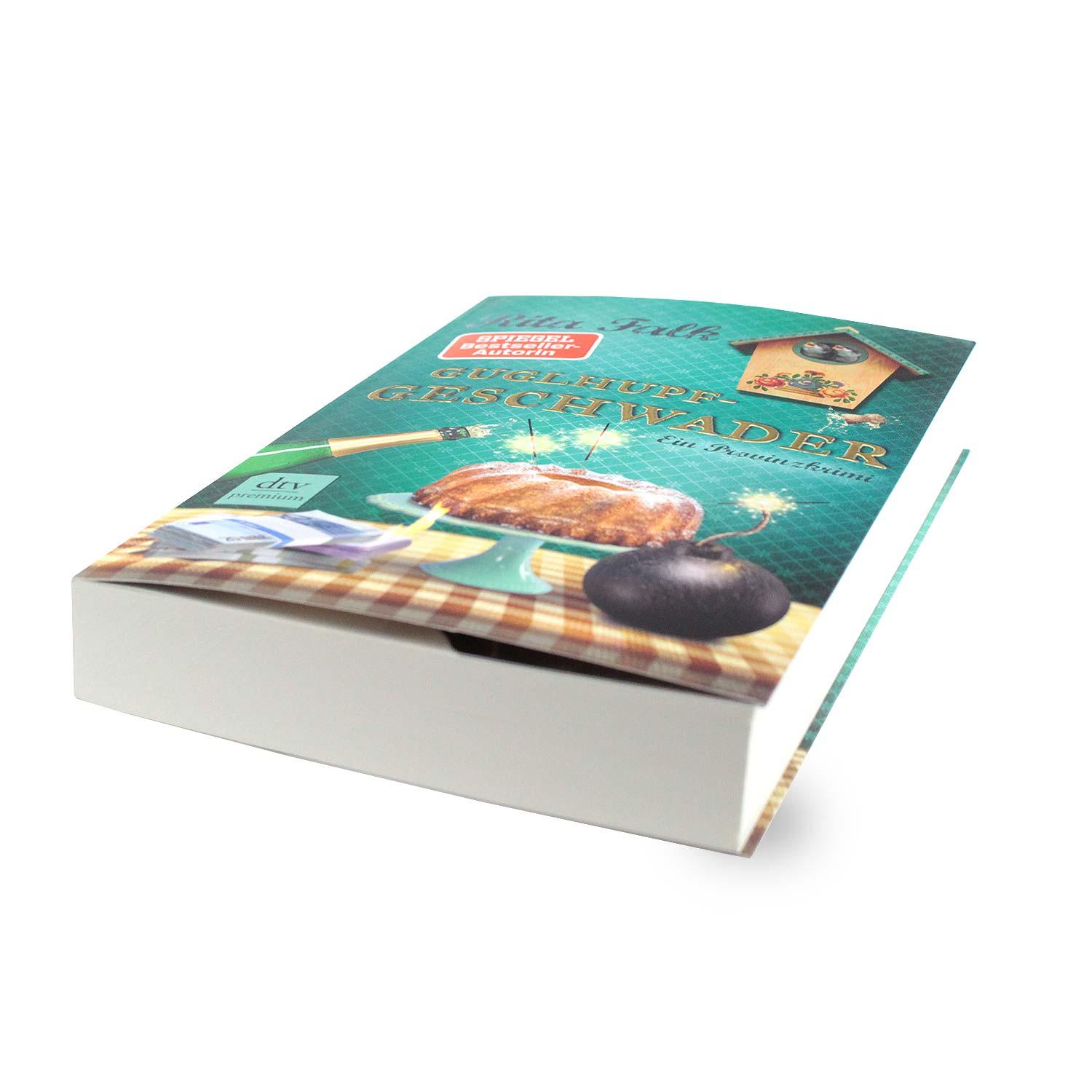 Taschenbuch mit farbig illustrierter Covergestaltung, Titel „Guglhupf-Geschwader“, 10. Eberhofer-Krimi, 320 Seiten.