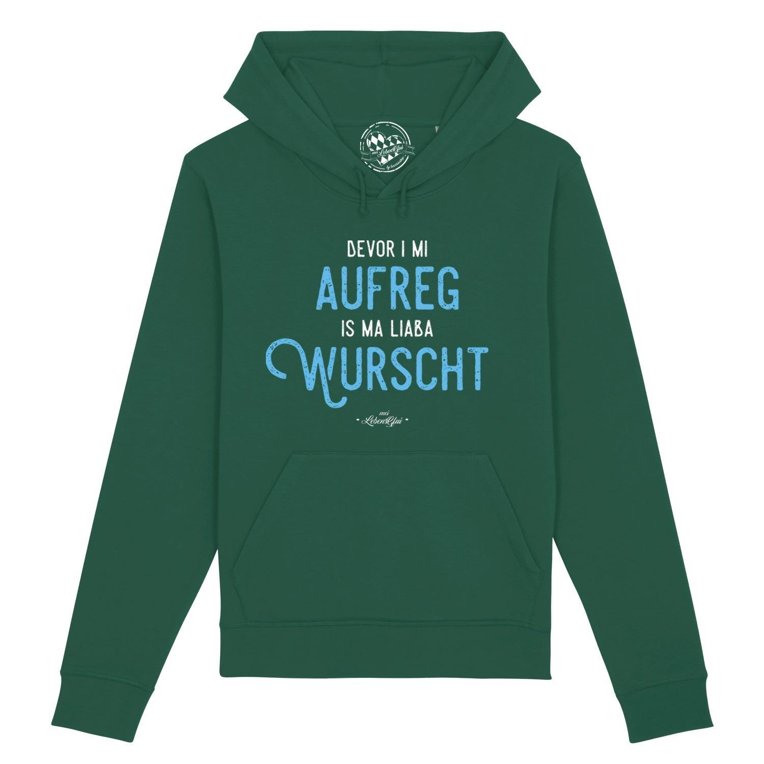 Grüner Hoodie Bevor i mi aufreg... mit frechem bayerischem Spruch in Blau auf Brust, Kapuze und Bauchtasche.