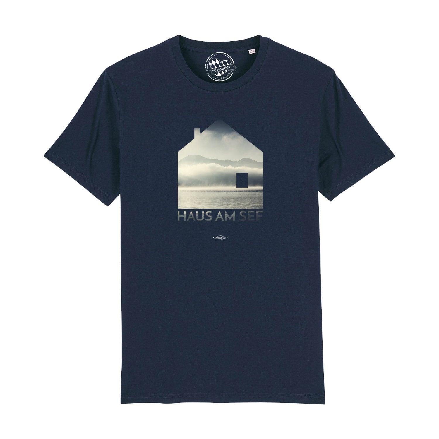 Schwarzes Herren-T-Shirt mit „Haus am See“-Motiv und bayerischem Schriftzug aus 100 % Bio-Baumwolle.