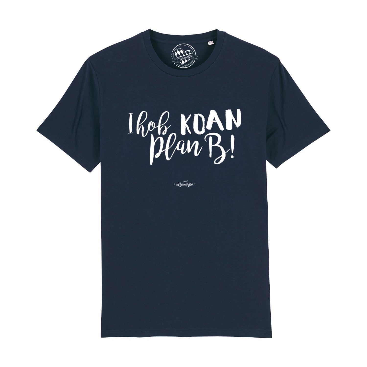 Herren T-Shirt mit Front-Schriftzug „Koan Plan B...“, Rundhalsausschnitt, aus 100 % Bio-Baumwolle, digital bedruckt.