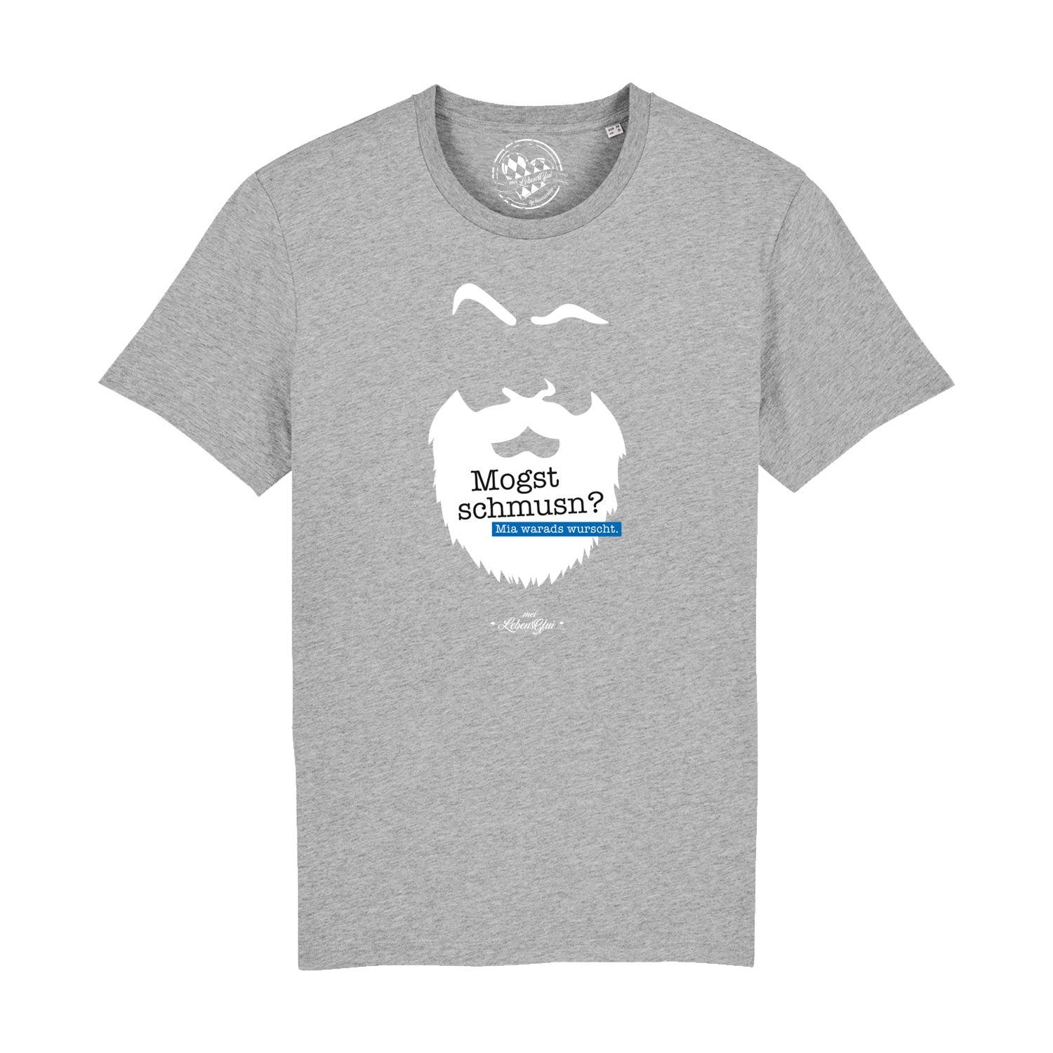Schwarzes Herren-T-Shirt mit weißem Schriftzug „Mogst schmusn?“, gerade geschnitten, aus 100 % Bio-Baumwolle.