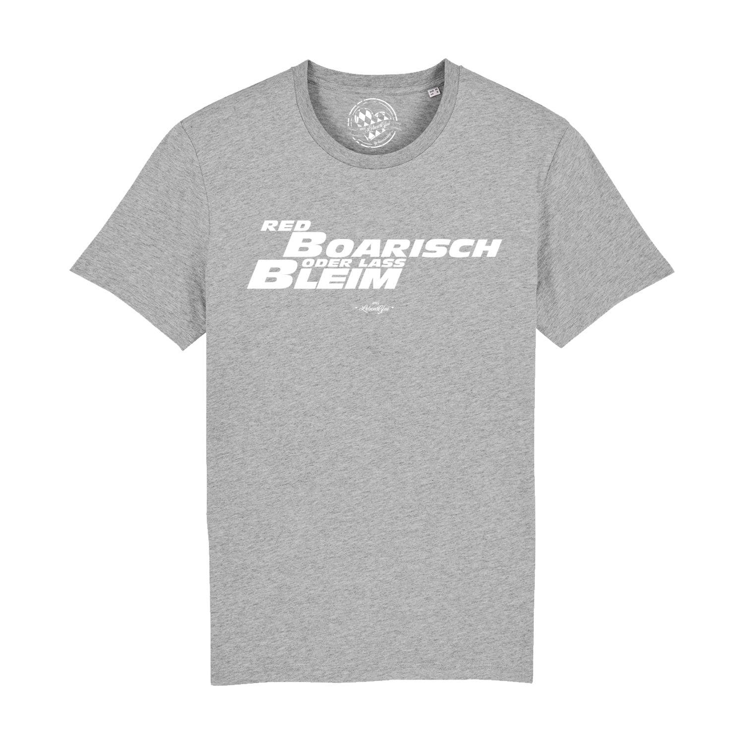 Rotes Herren-T-Shirt mit weißem „boarisch“-Schriftzug, Rundhalsausschnitt, aus 100 % Bio-Baumwolle.
