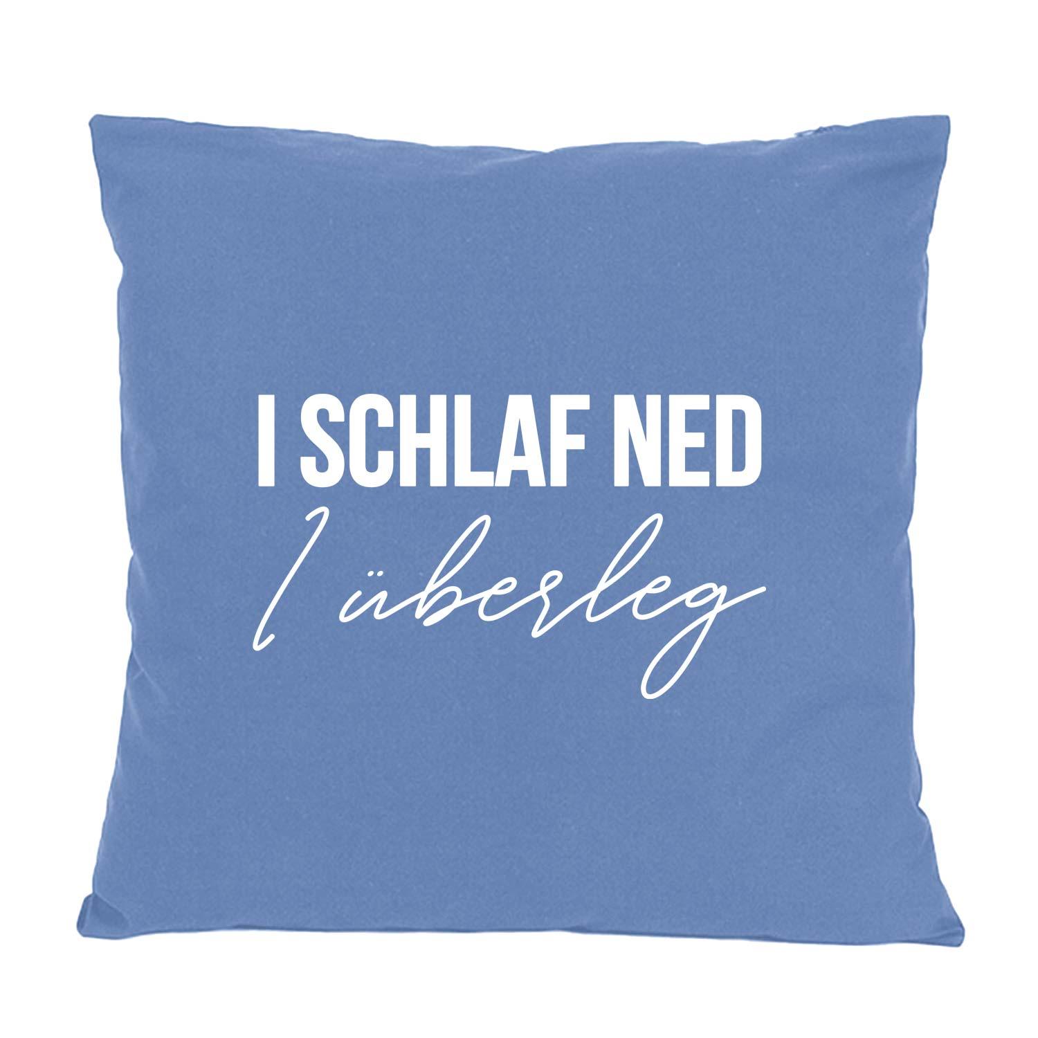 Quadratisches Dekokissen mit sichtbarem Schriftzug „I schlaf ned, I überleg“, aus 100 % Baumwolle, ca. 40 × 40 cm.