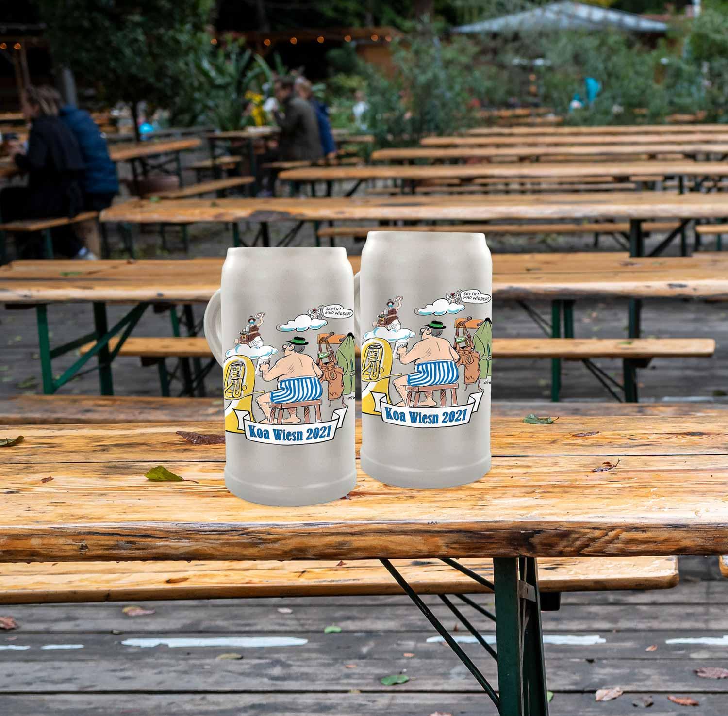 Limitierter Bierkrug aus Keramik mit bayerischem Motiv, Aufschrift „Koa Wiesn 2021“, Henkel und Füllmenge 1,0 Liter.