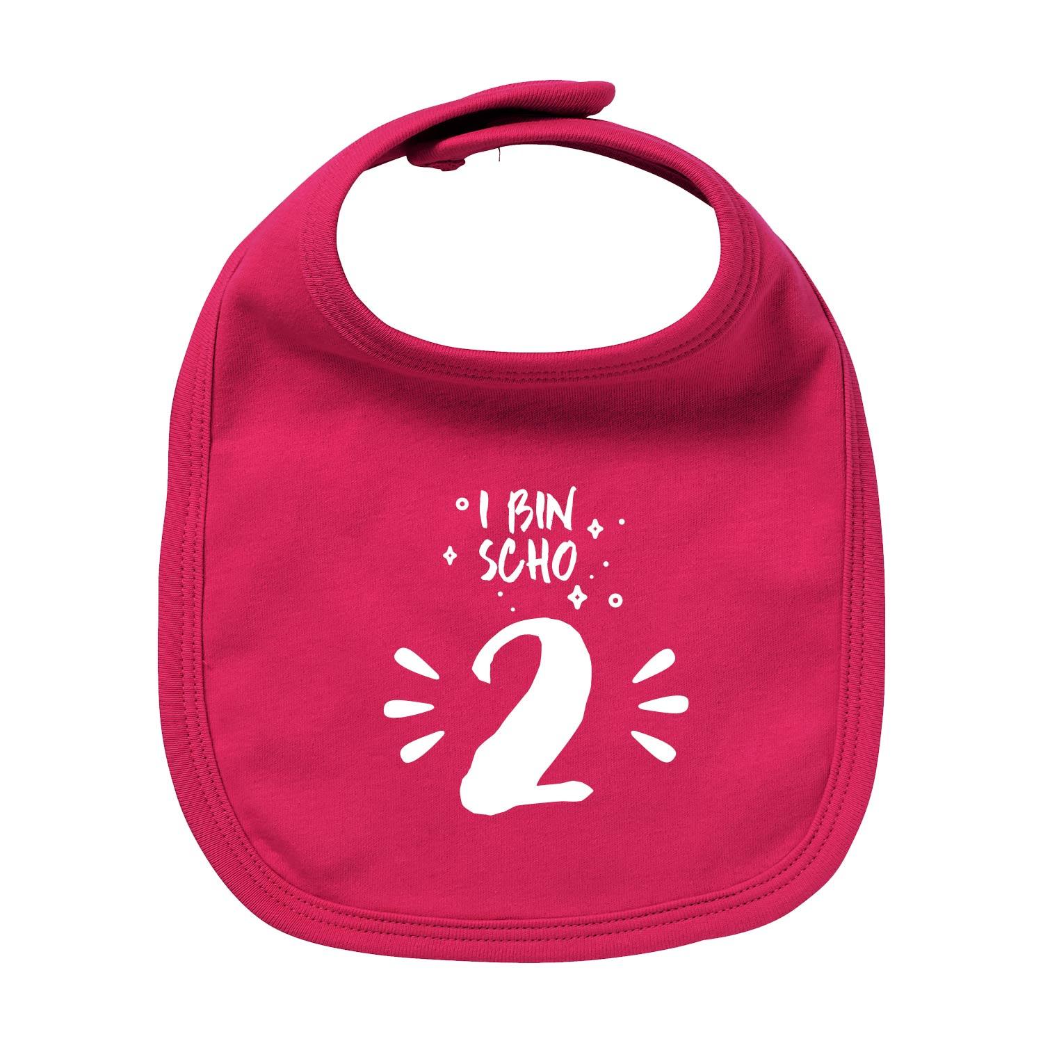 Blaues Baby-Lätzchen mit weißem Aufdruck "I bin scho 2!" in runder Form aus 100 % Bio-Baumwolle.