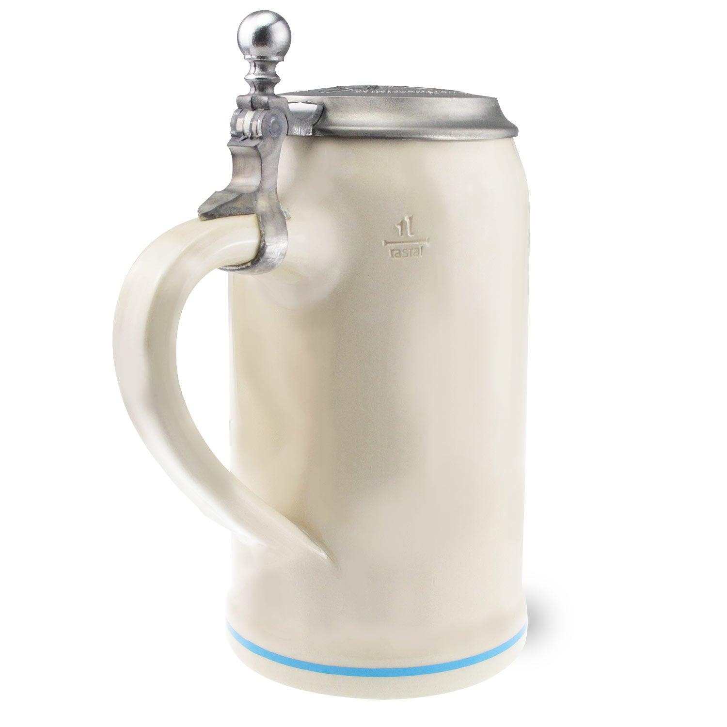 Steinkrug in klassischer Form mit Zinndeckel, Plakatmotiv Oktoberfest 2019 und handgezogenem Griff, 1,0 Liter.