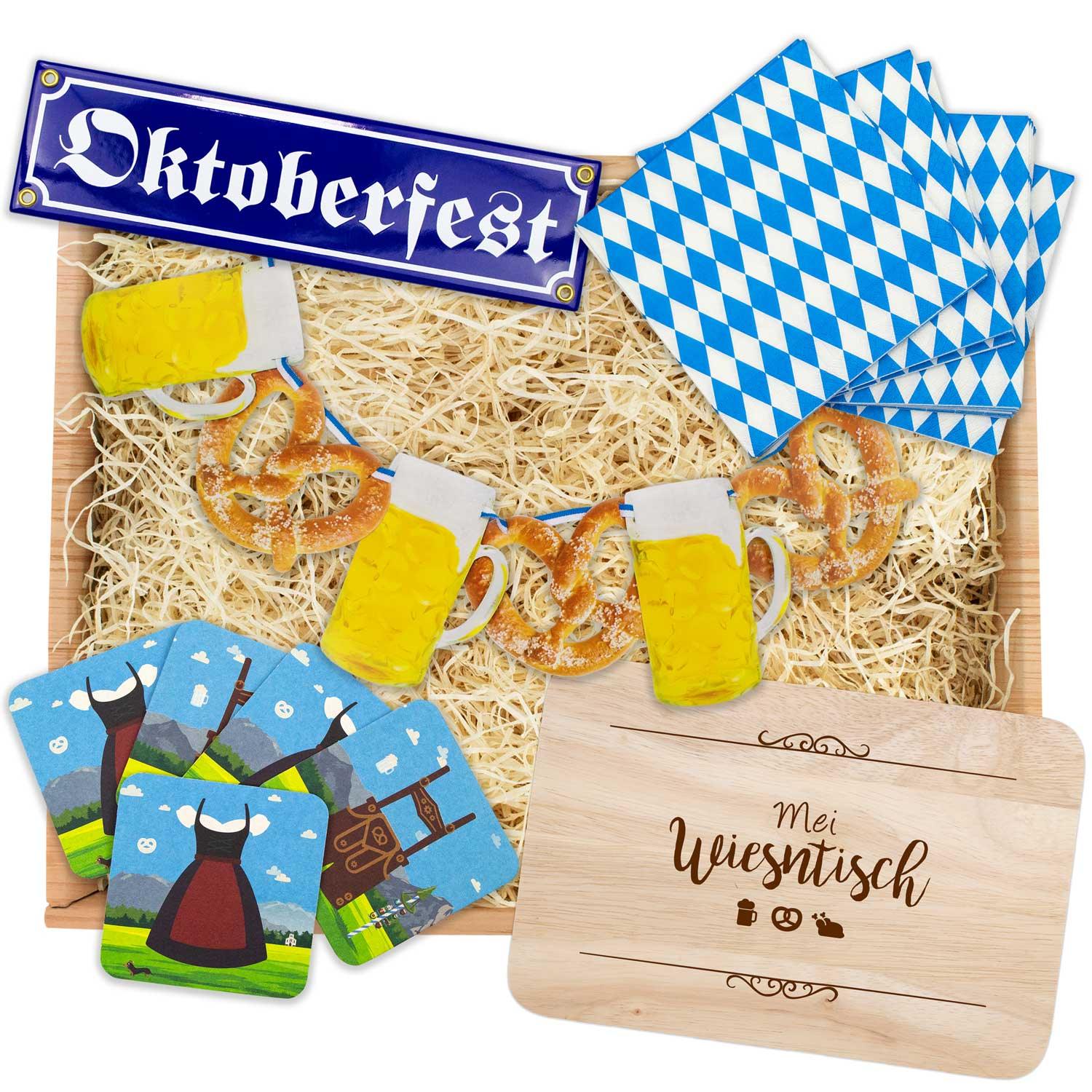 Oktoberfest-Box mit Holzbrett in Bierbank-Optik, Emailleschild „Oktoberfest“, Girlande und 20 Bierdeckeln