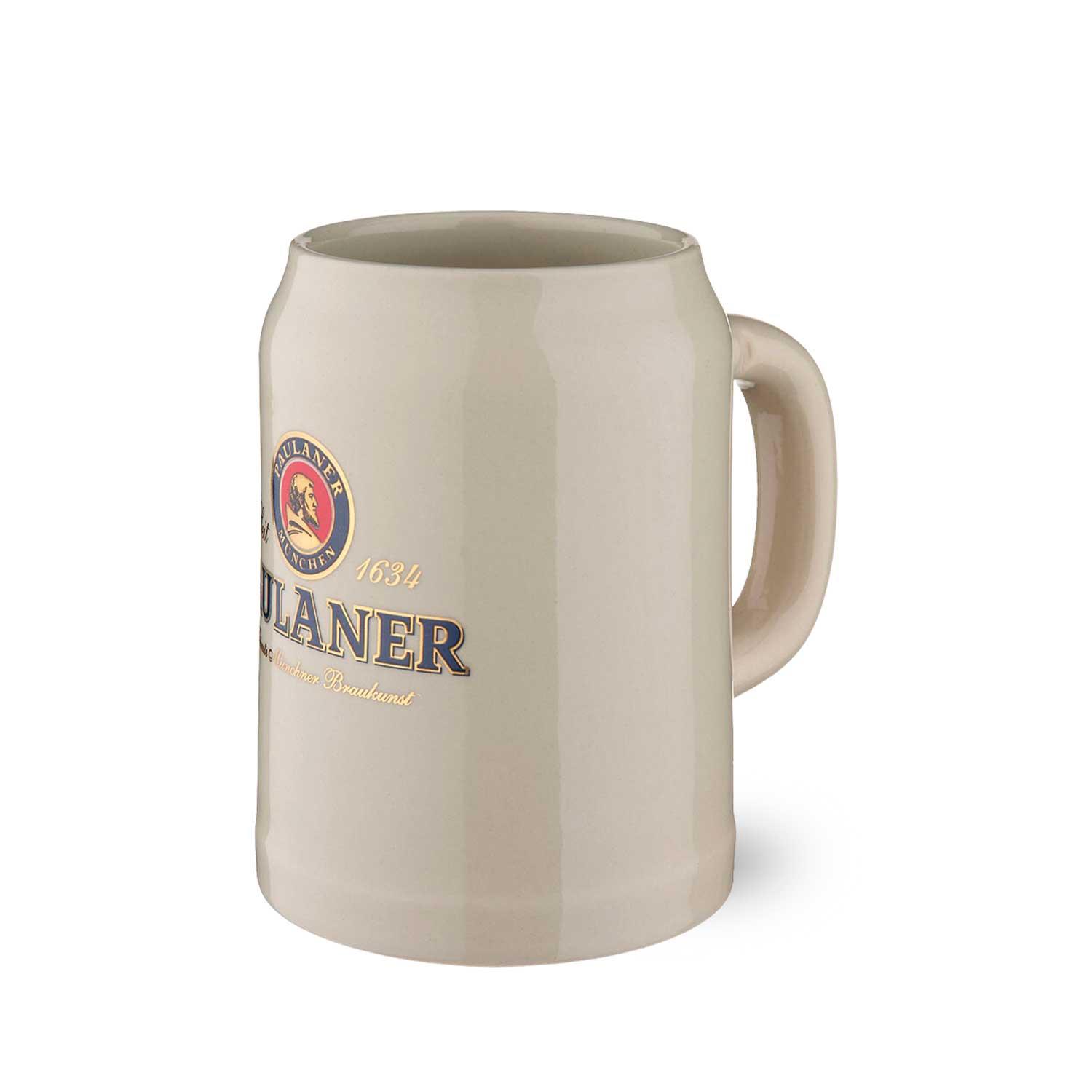 Hellgrauer Steinkrug mit bauchiger Form, Paulaner-Logo auf der Front, aus Keramik, 0,5 Liter Fassungsvermögen.