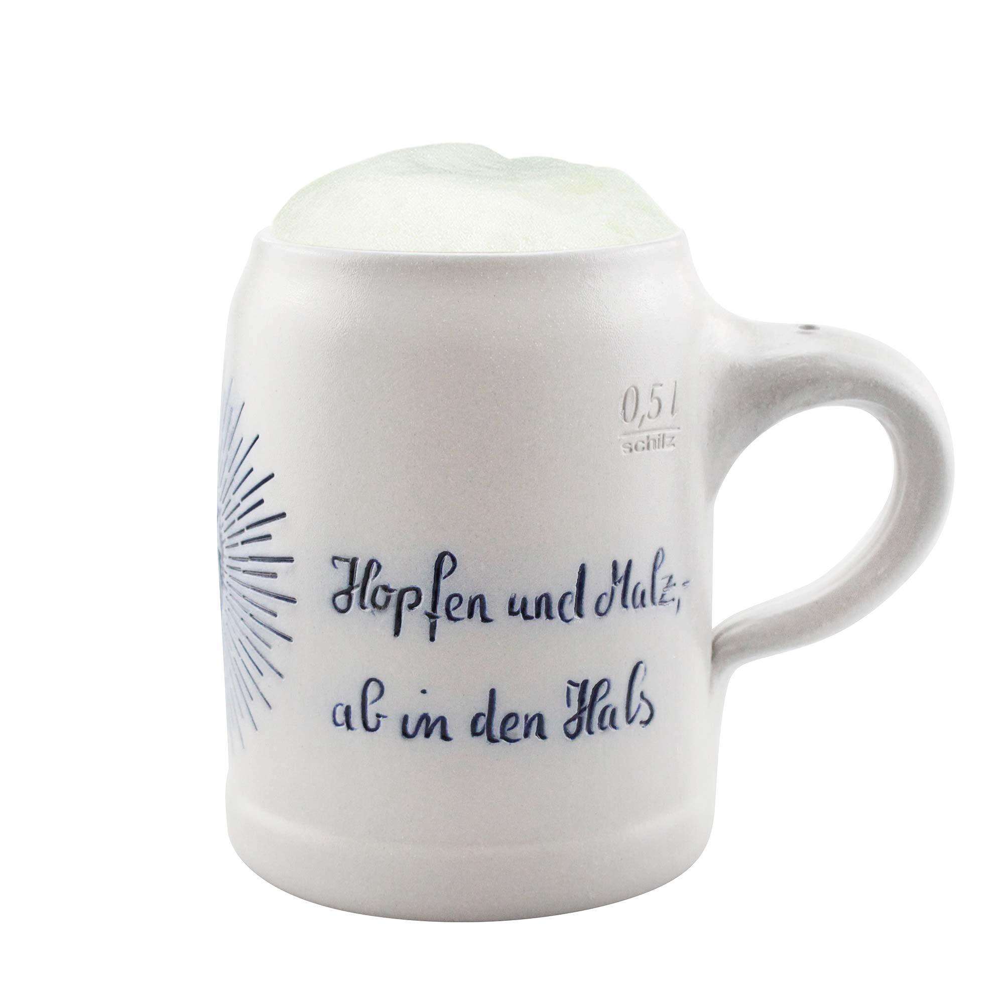 Hellgrauer Steinkrug mit blauer Aufschrift "Holy Hopfen", individueller Gravur und Salzglasur, 0,5 Liter.