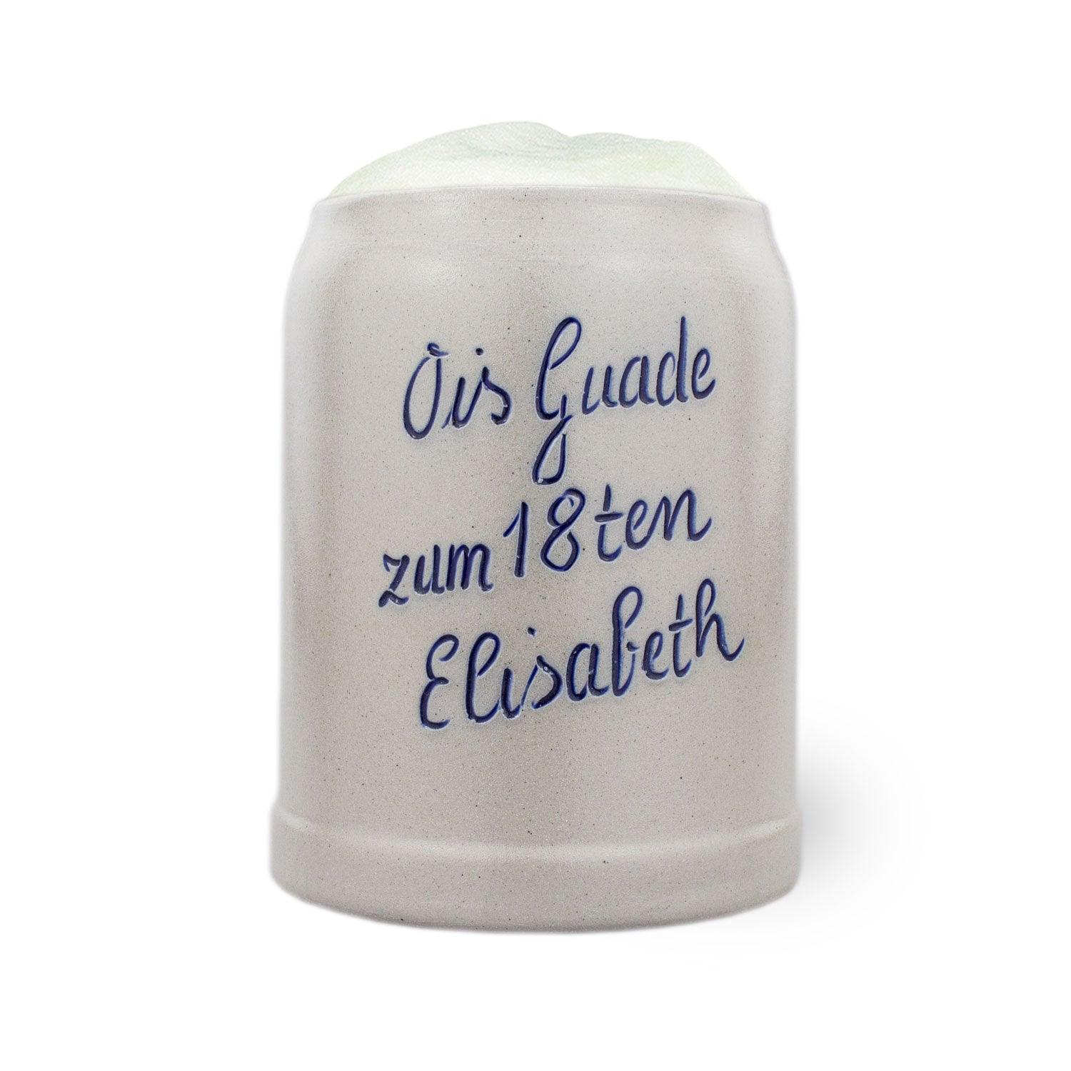 Steinkrug aus Salzglasur mit handgraviertem Schriftzug in Blau, zylindrische Form, Henkel, 0,5 Liter Fassungsvermögen.