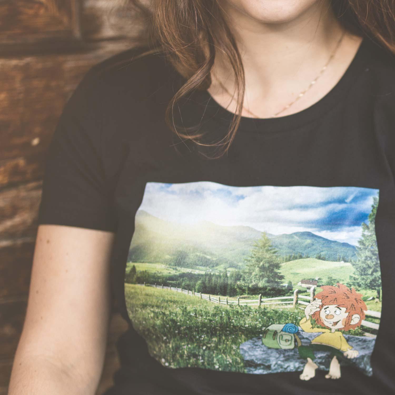 Damen-T-Shirt mit Pumuckl-Motiv in Retro-Optik aus 100 % Bio-Baumwolle, Grammatur 180 g/m².