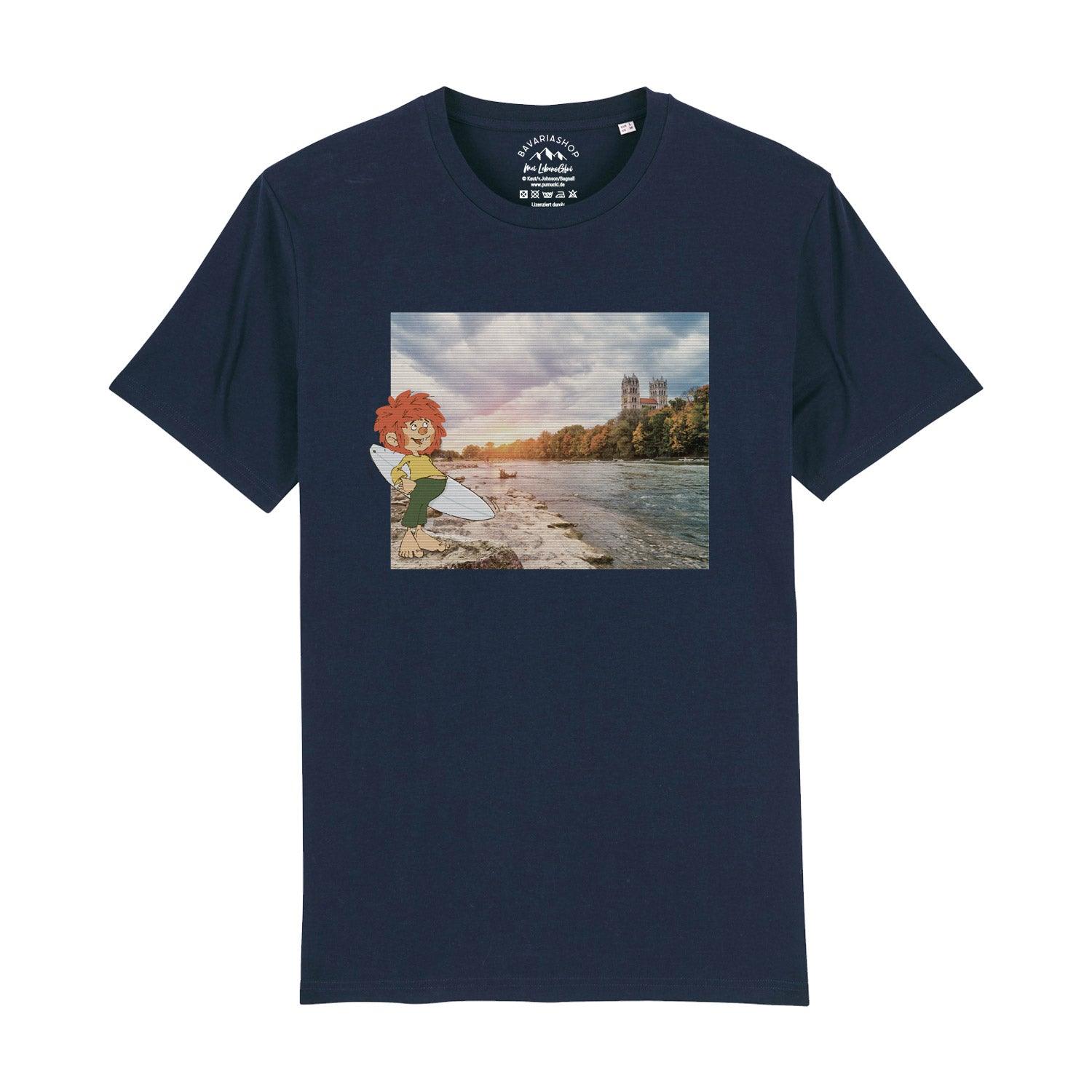 Pumuckl Herren T-Shirt mit großem Surfer-Kobold-Motiv in Retro-Optik, aus 100 % Bio-Baumwolle, 180 g/m².