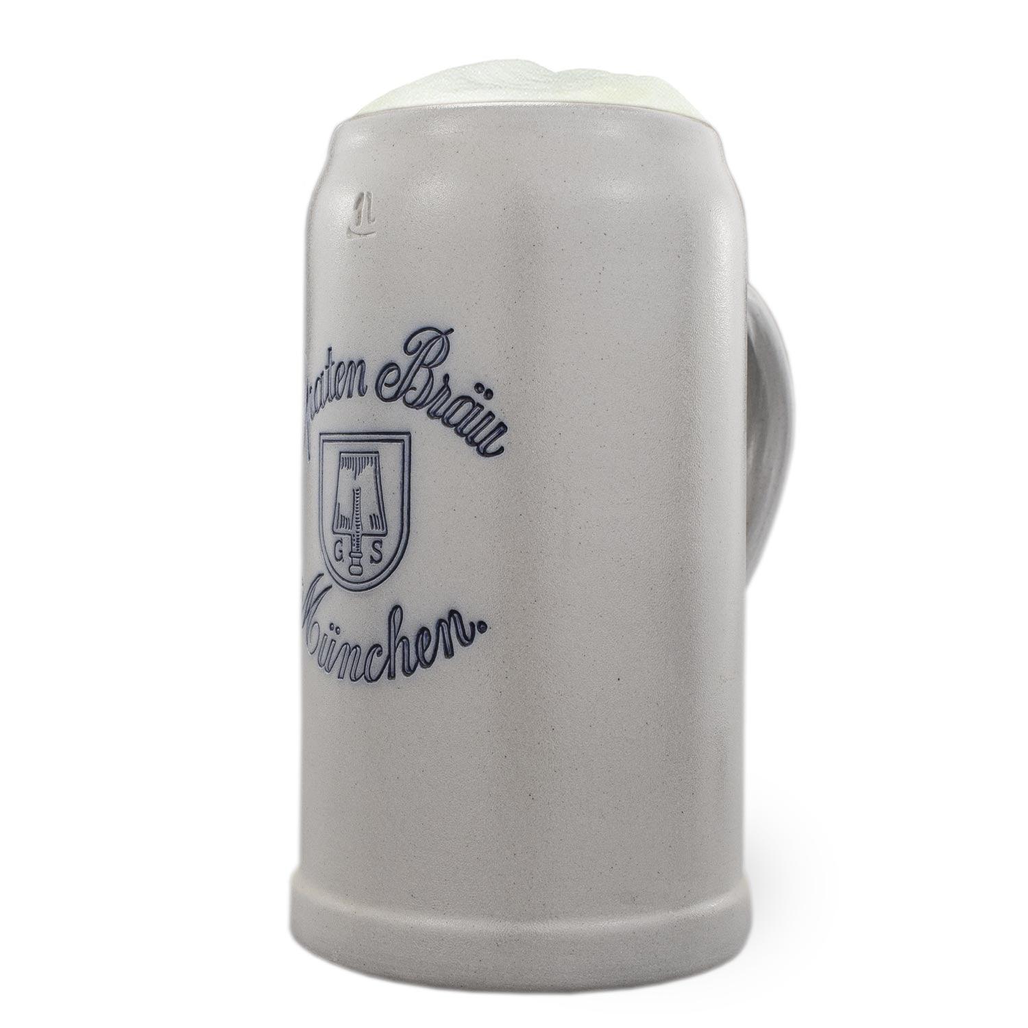 Salzglasierter Bierkrug aus Steingut mit Spaten-Bräu München Schriftzug, Wappenlogo und zylindrischer Form, 1,0 Liter.