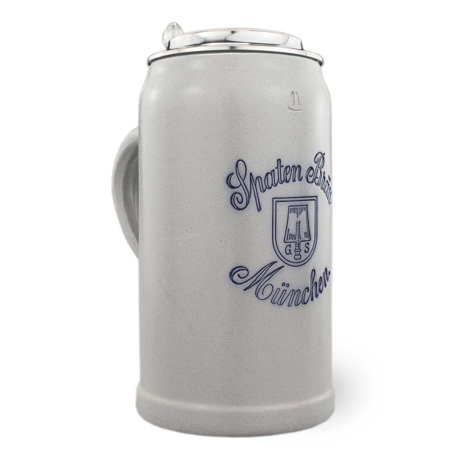 Salzglasierter Steinkrug mit Zinndeckel und geprägtem Spaten-Logo, graublau, Keferloher Form, 1,0 Liter.