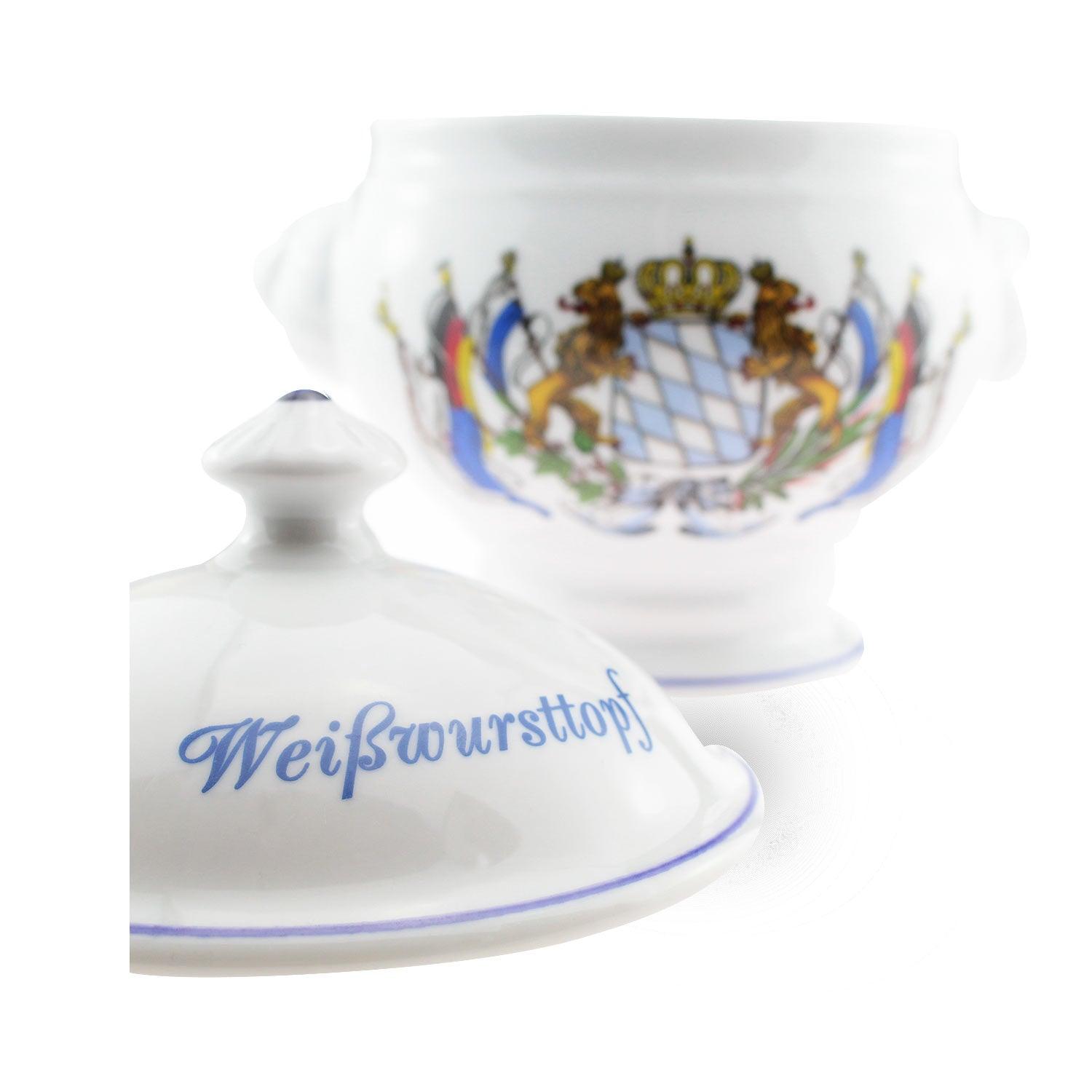 Weißwursttopf aus Keramik mit Deckel, Bayernwappen beidseitig, weiße Glasur, Griffe im Löwenkopf-Design.