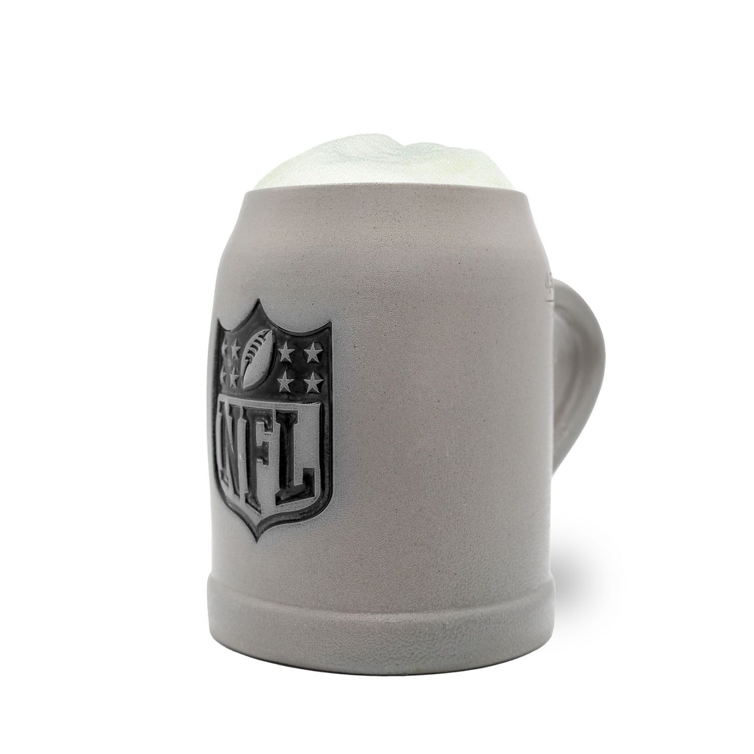 Steinkrug mit mittig graviertem NFL Shield Logo, traditioneller Zinndeckel, personalisierbar, Volumen 0,5 L.