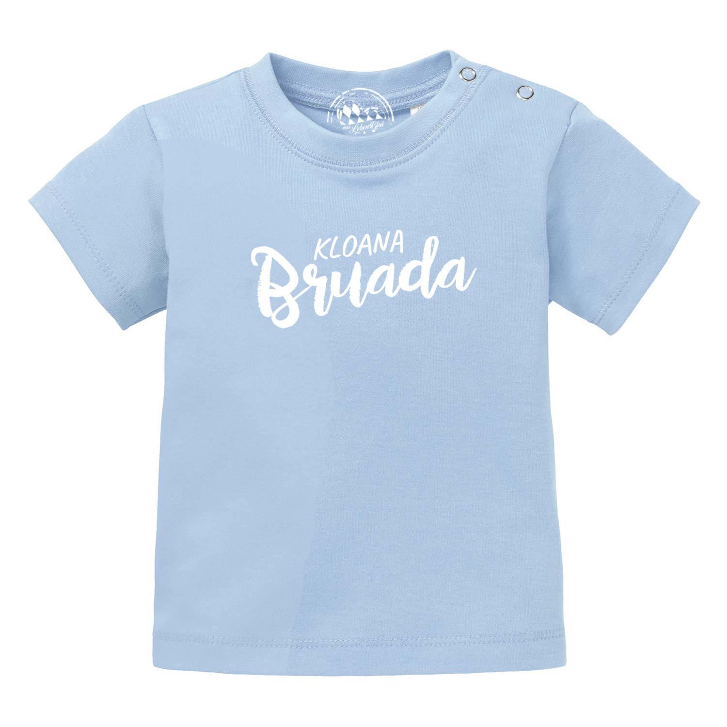 Hellgraues Baby-T-Shirt mit dunkelblauem Schriftzug „Kloana Bruada“, Rundhalsausschnitt, Bio-Baumwolle, Siebdruck.