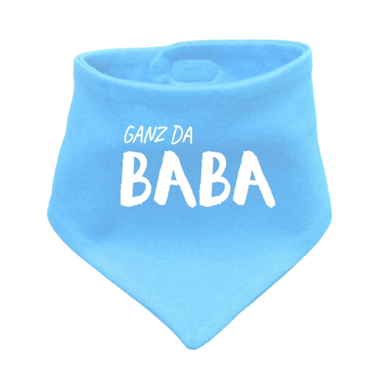 Babyhalstuch "Ganz da Baba!" in Hellblau mit weißem Schriftzug, weichem Baumwollstoff und Druckknöpfen.