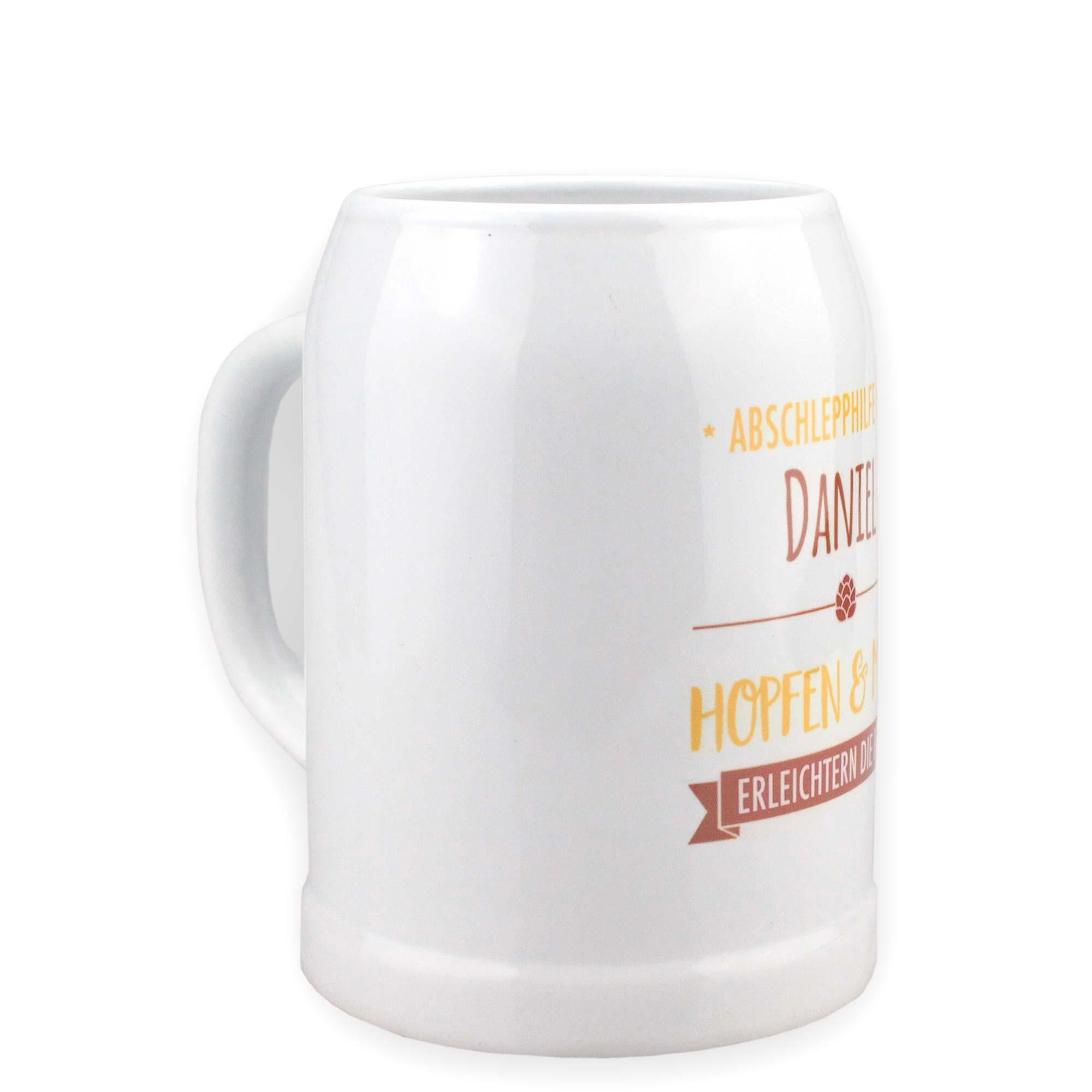 Halbliter-Bierkrug aus Glas mit Henkel, Gravur „Abschlepphilfe“ und personalisierbarem Namensaufdruck.