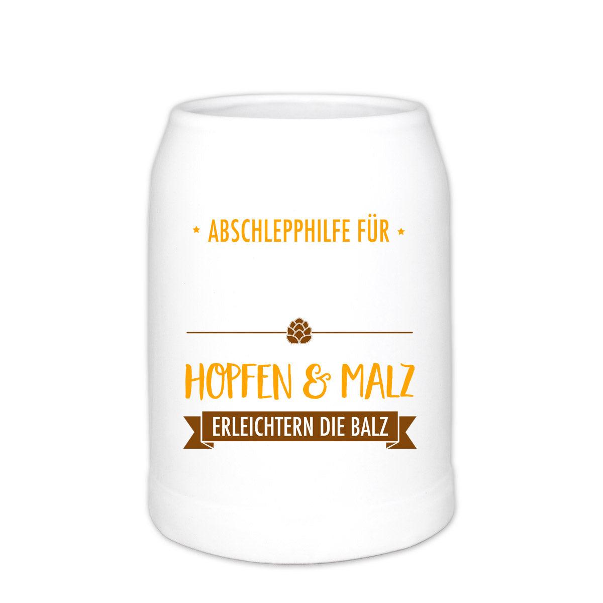 Halbliter-Bierkrug aus Glas mit eingraviertem "Abschlepphilfe"-Motiv und personalisierbarem Namensfeld.